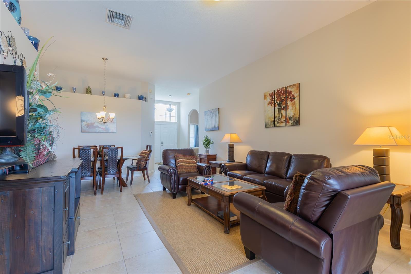 Image 10 of 47 For 8204 Fan Palm Way