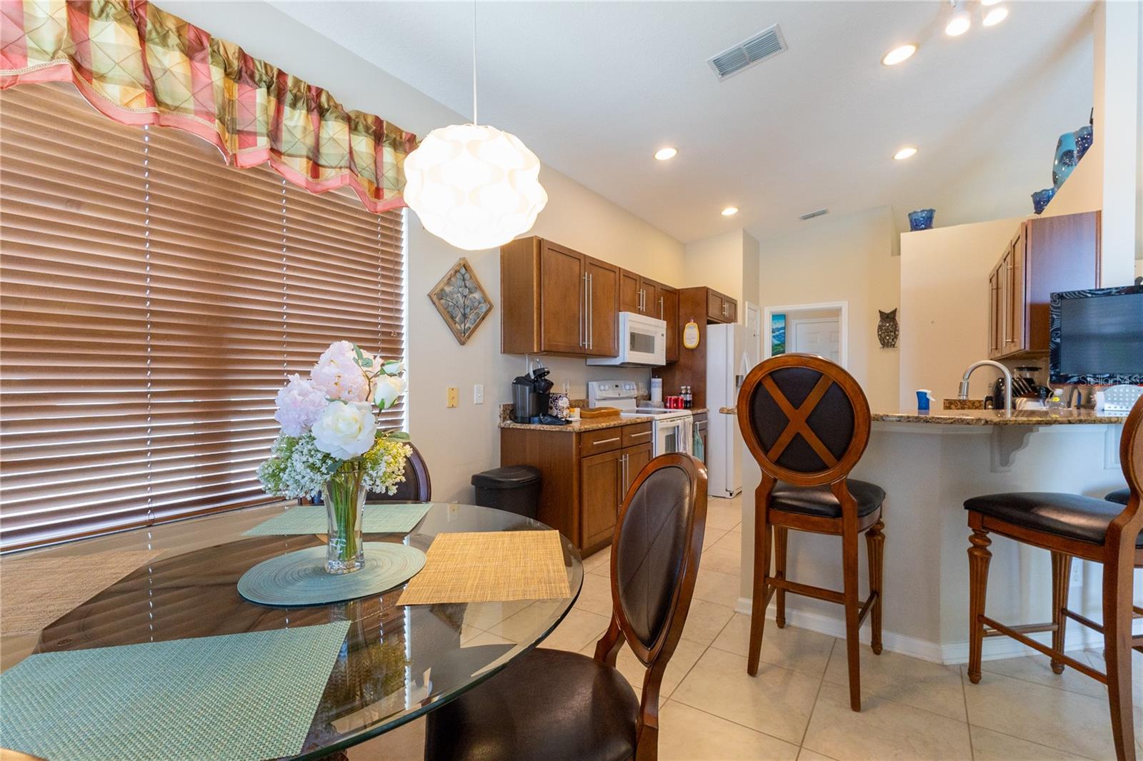 Image 12 of 47 For 8204 Fan Palm Way