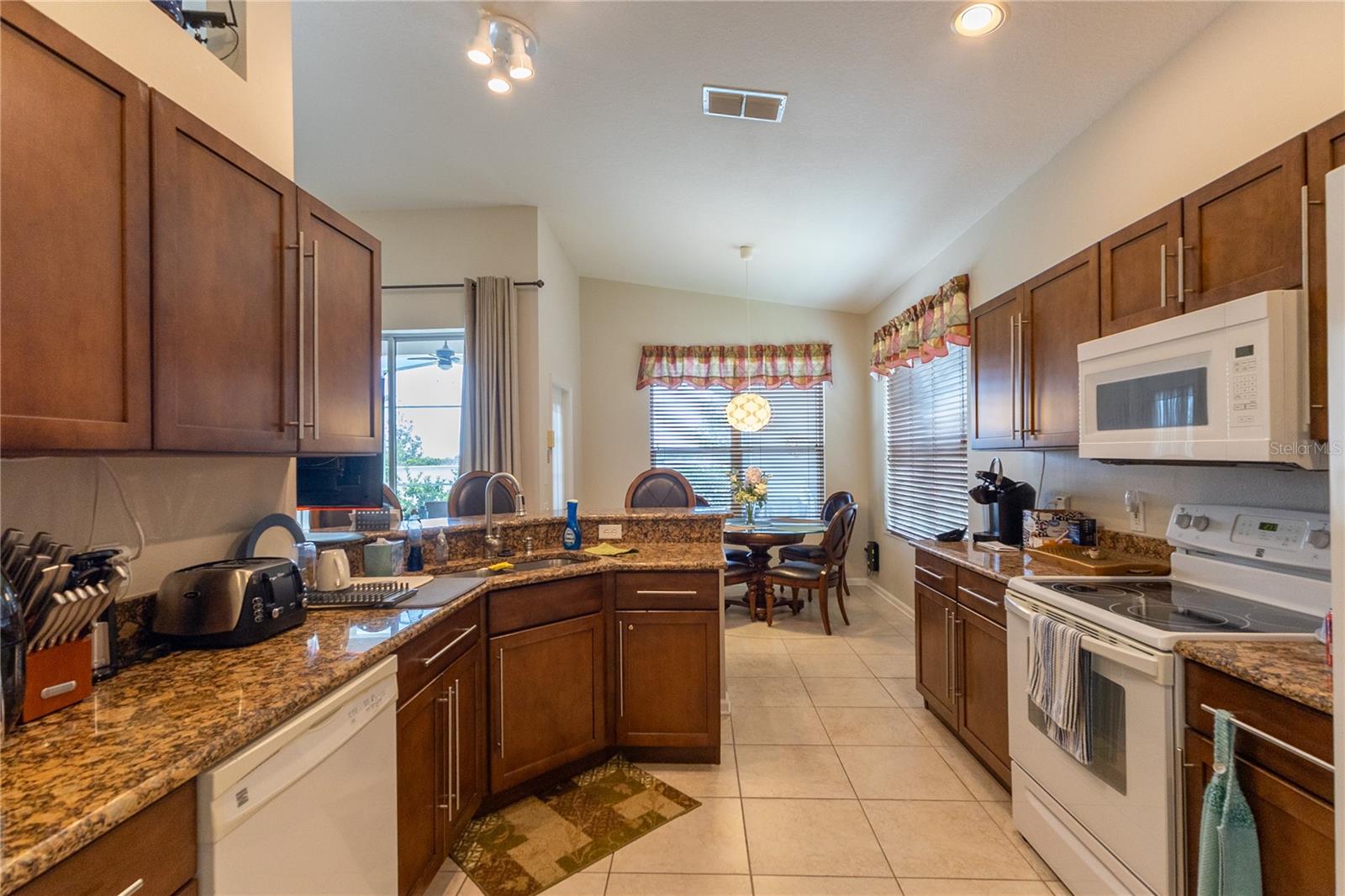 Image 15 of 47 For 8204 Fan Palm Way