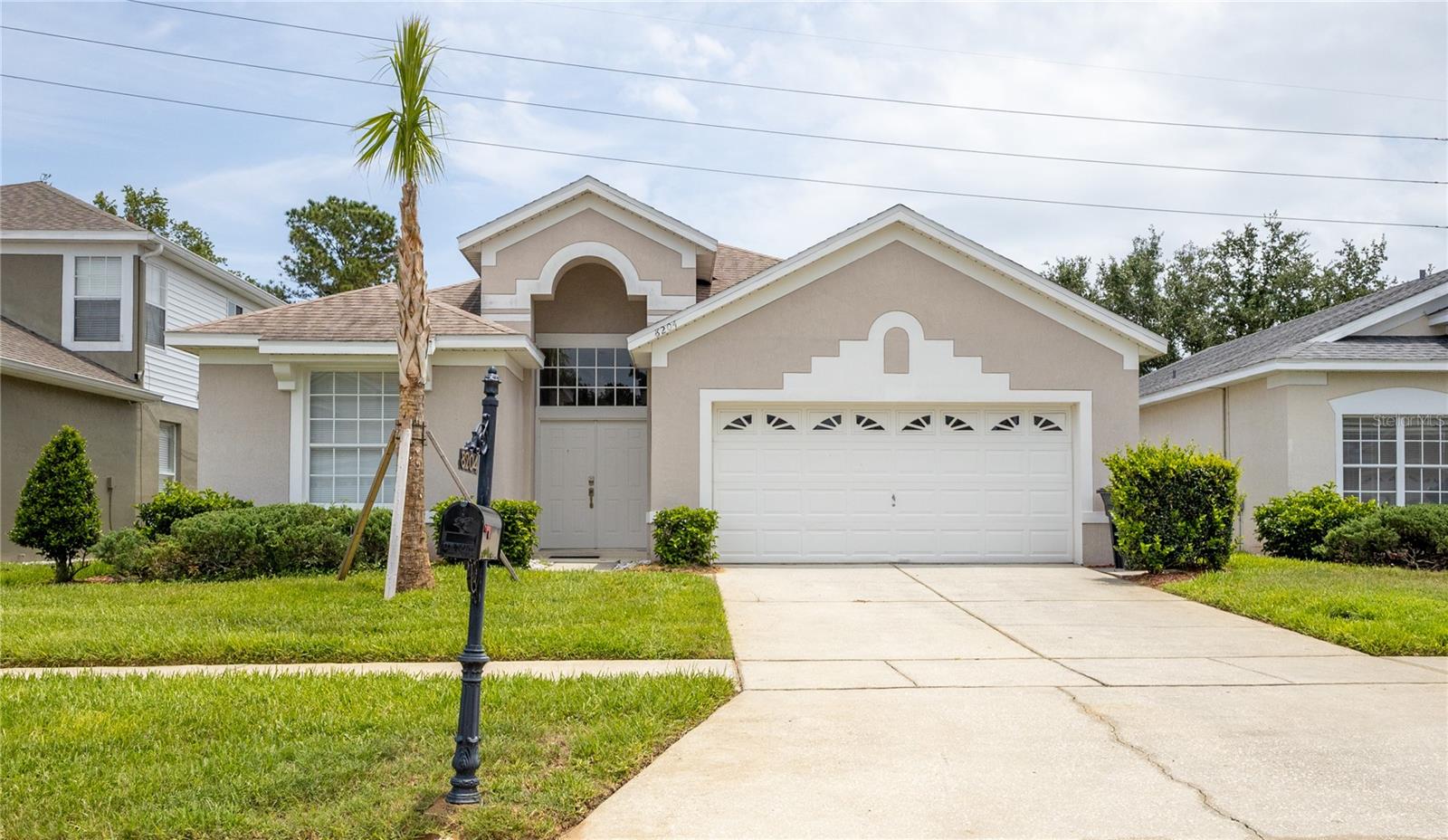 Image 3 of 47 For 8204 Fan Palm Way