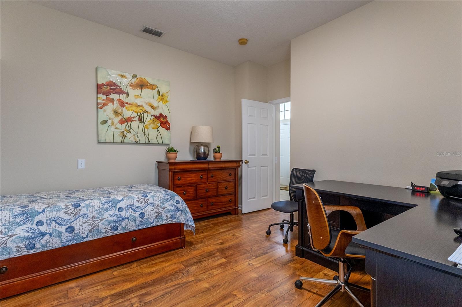 Image 6 of 47 For 8204 Fan Palm Way
