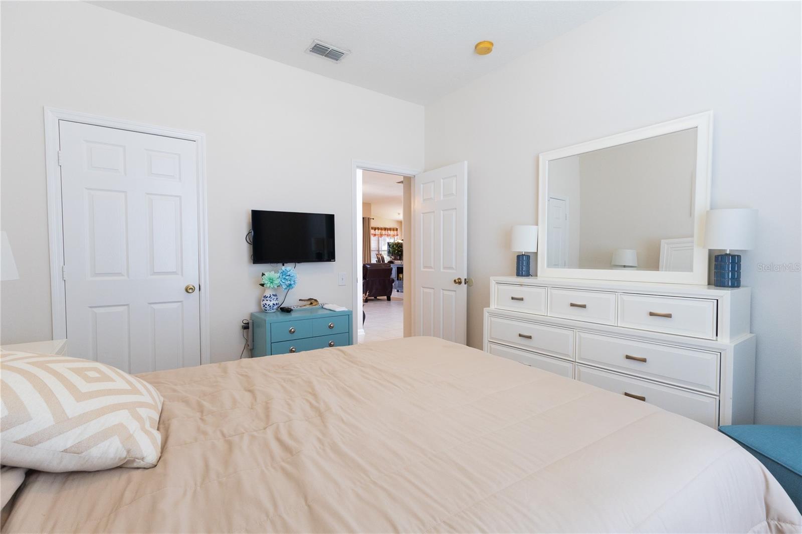 Image 8 of 47 For 8204 Fan Palm Way