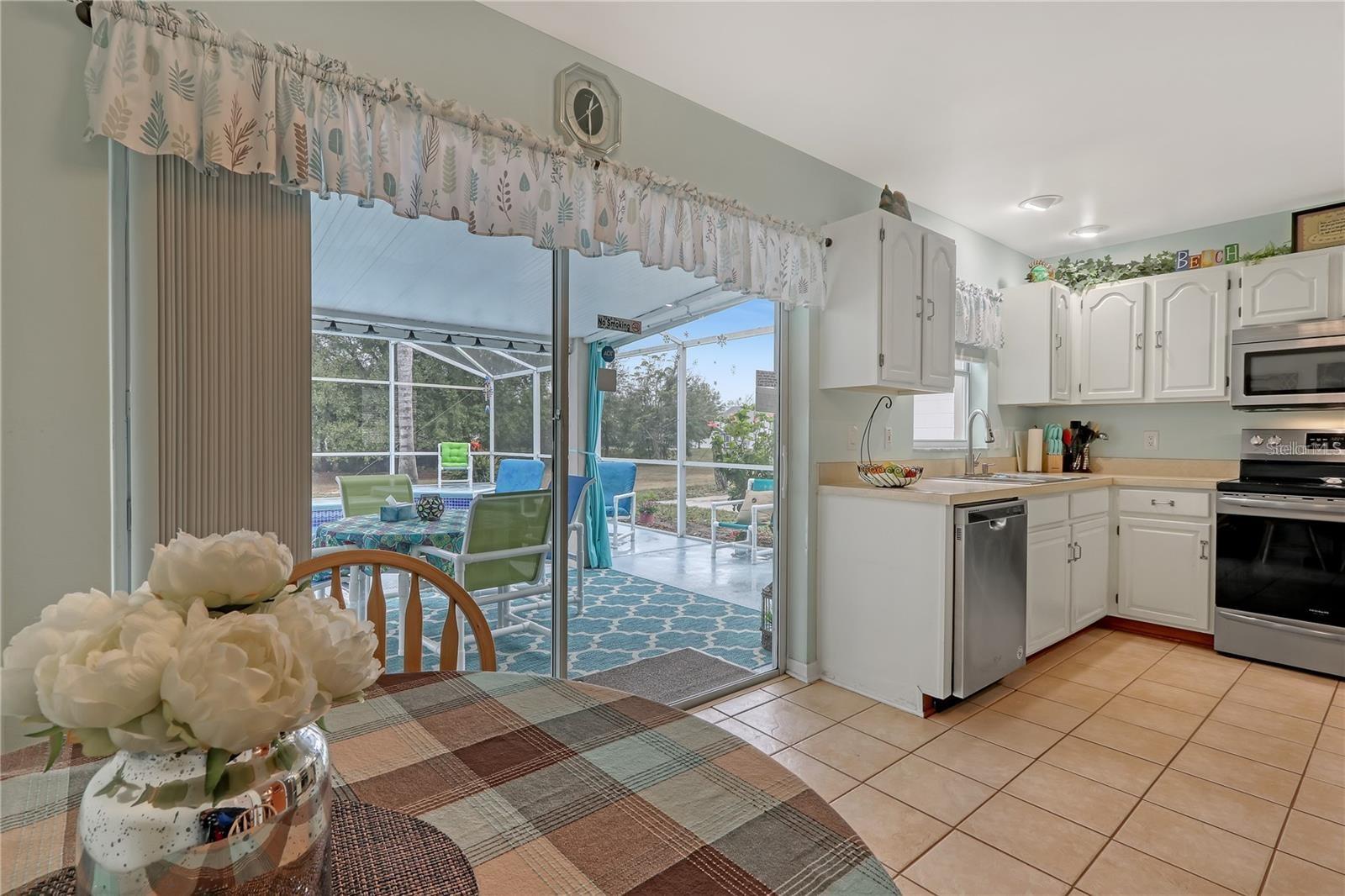 Image 11 of 30 For 723 Allison Avenue