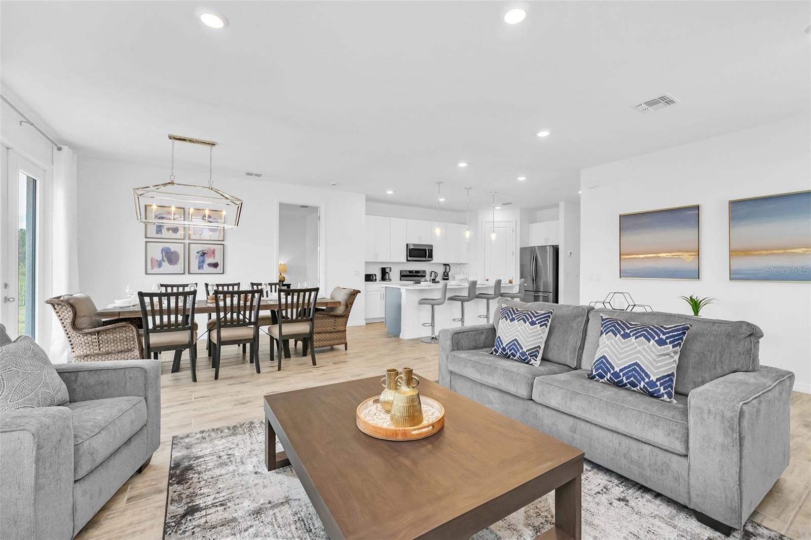 Image 18 of 44 For 2039 Derwent Drive