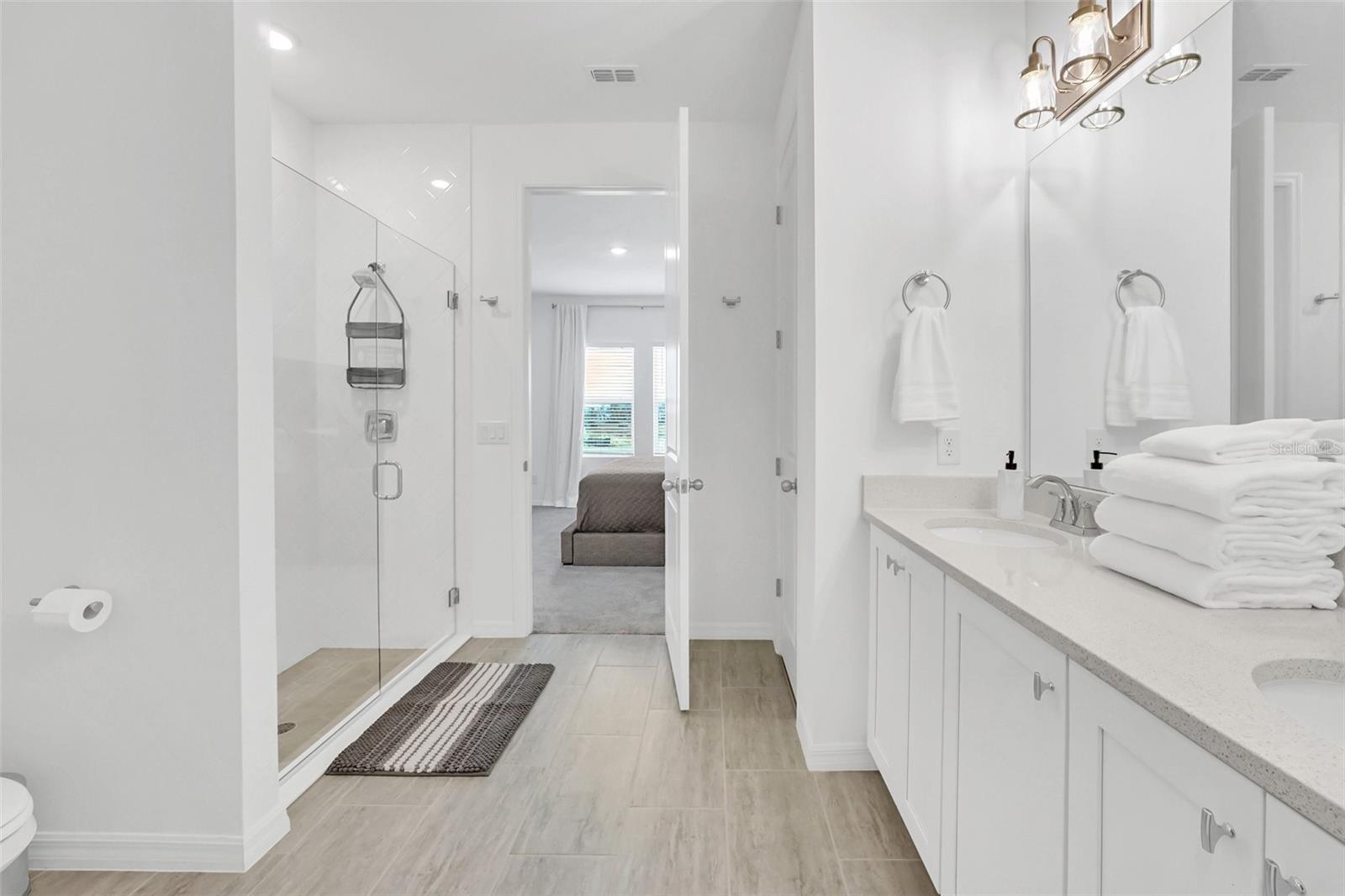 Image 23 of 44 For 2039 Derwent Drive