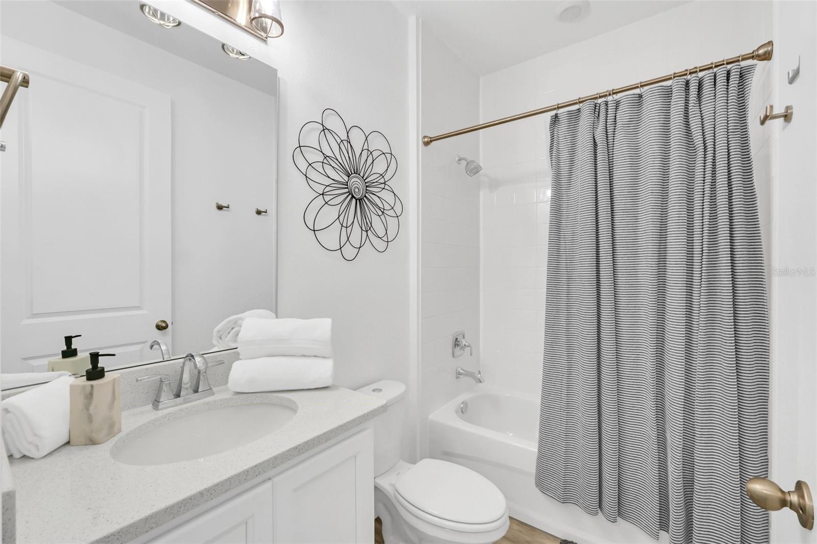 Image 29 of 44 For 2039 Derwent Drive