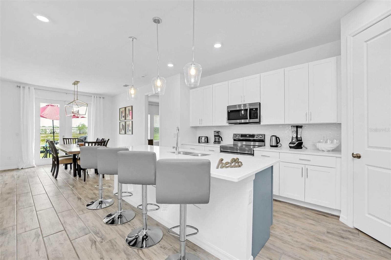 Image 4 of 44 For 2039 Derwent Drive