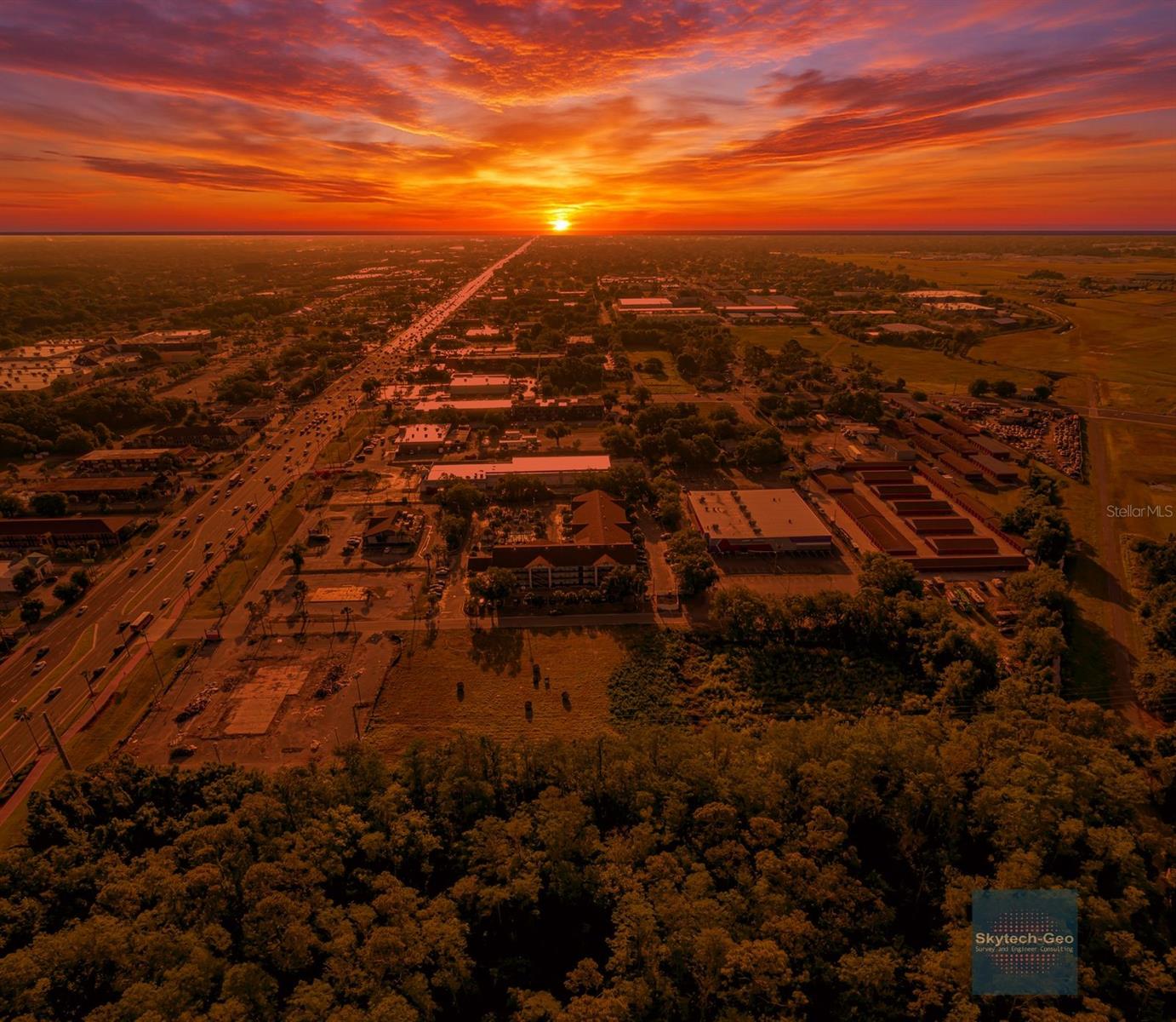 Image 3 of 11 For 4200 Vine Street