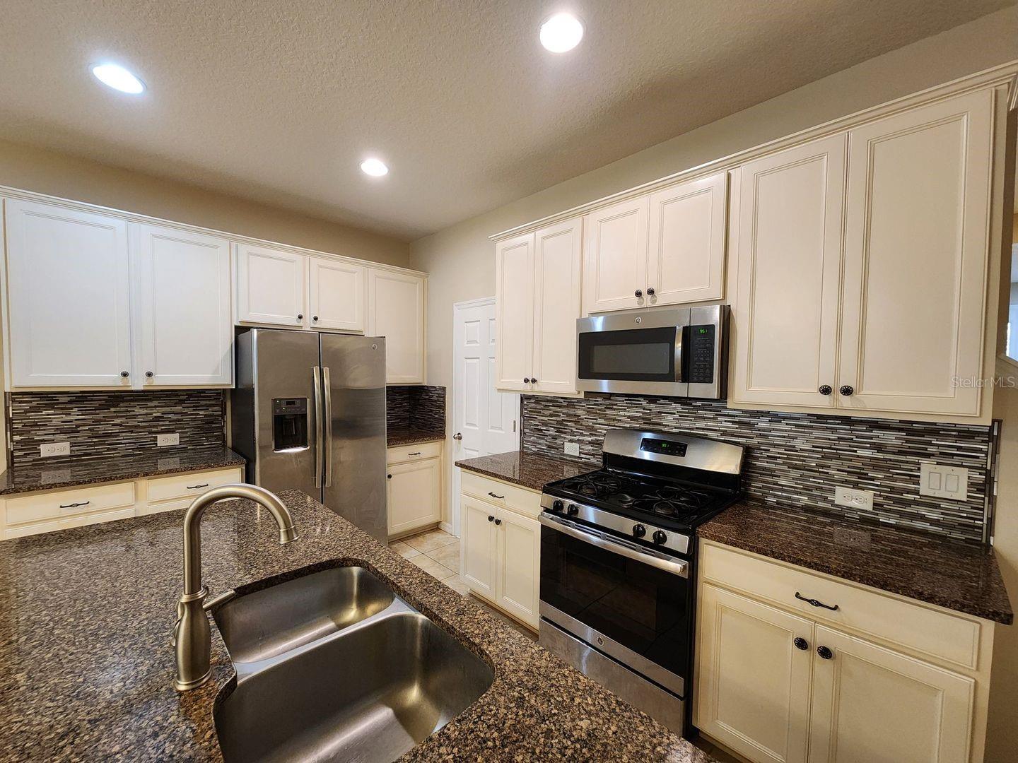 Image 17 of 42 For 15222 Murcott Blossom Boulevard
