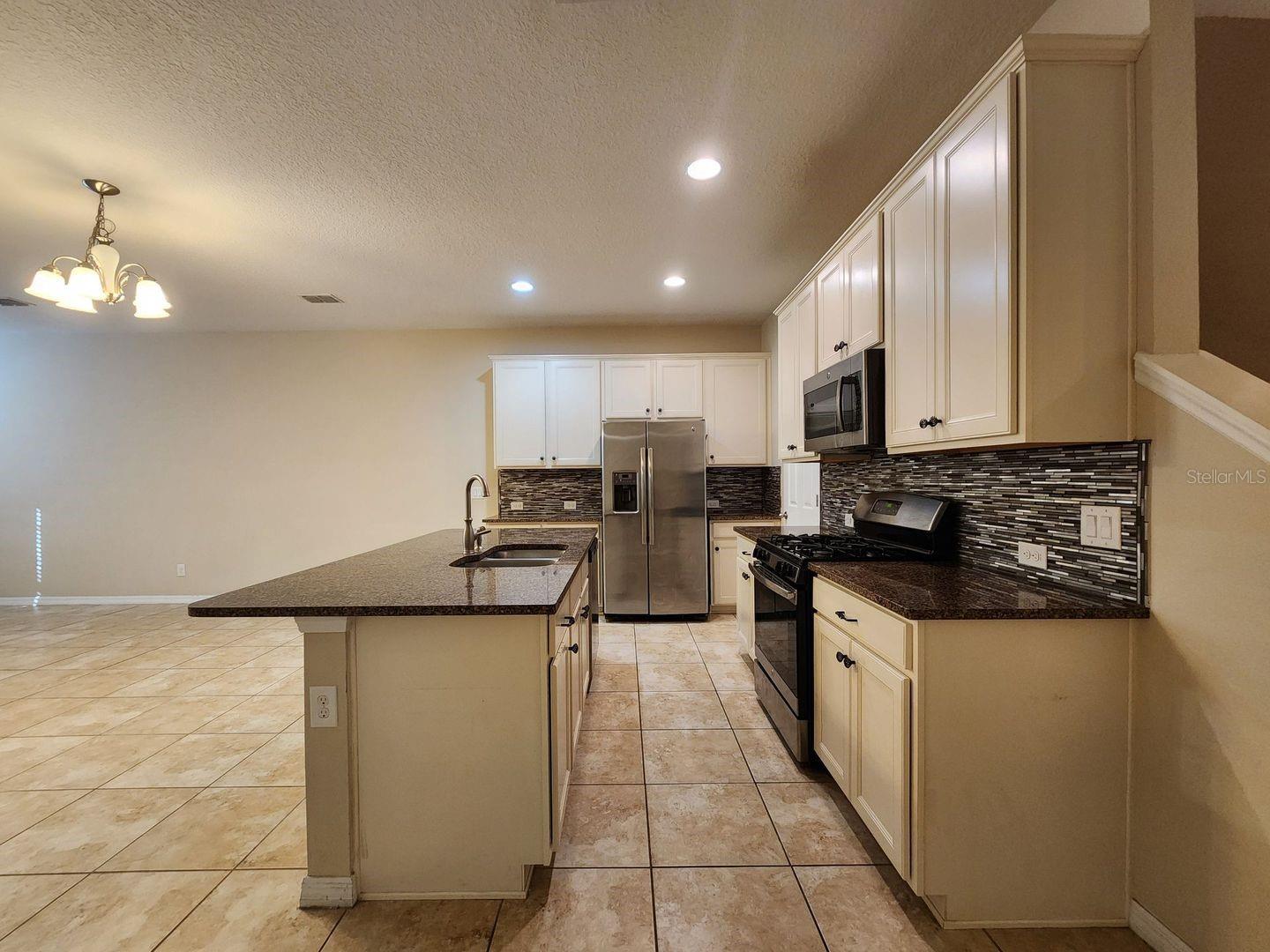 Image 18 of 42 For 15222 Murcott Blossom Boulevard