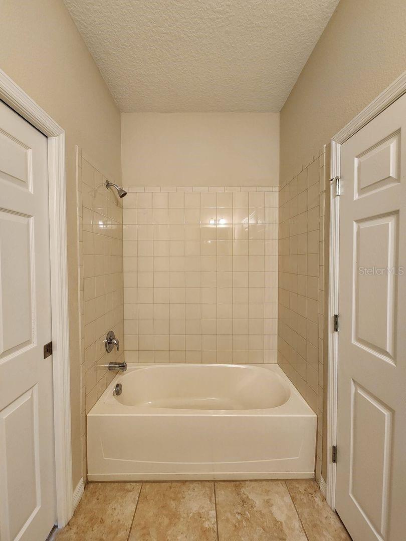 Image 23 of 42 For 15222 Murcott Blossom Boulevard