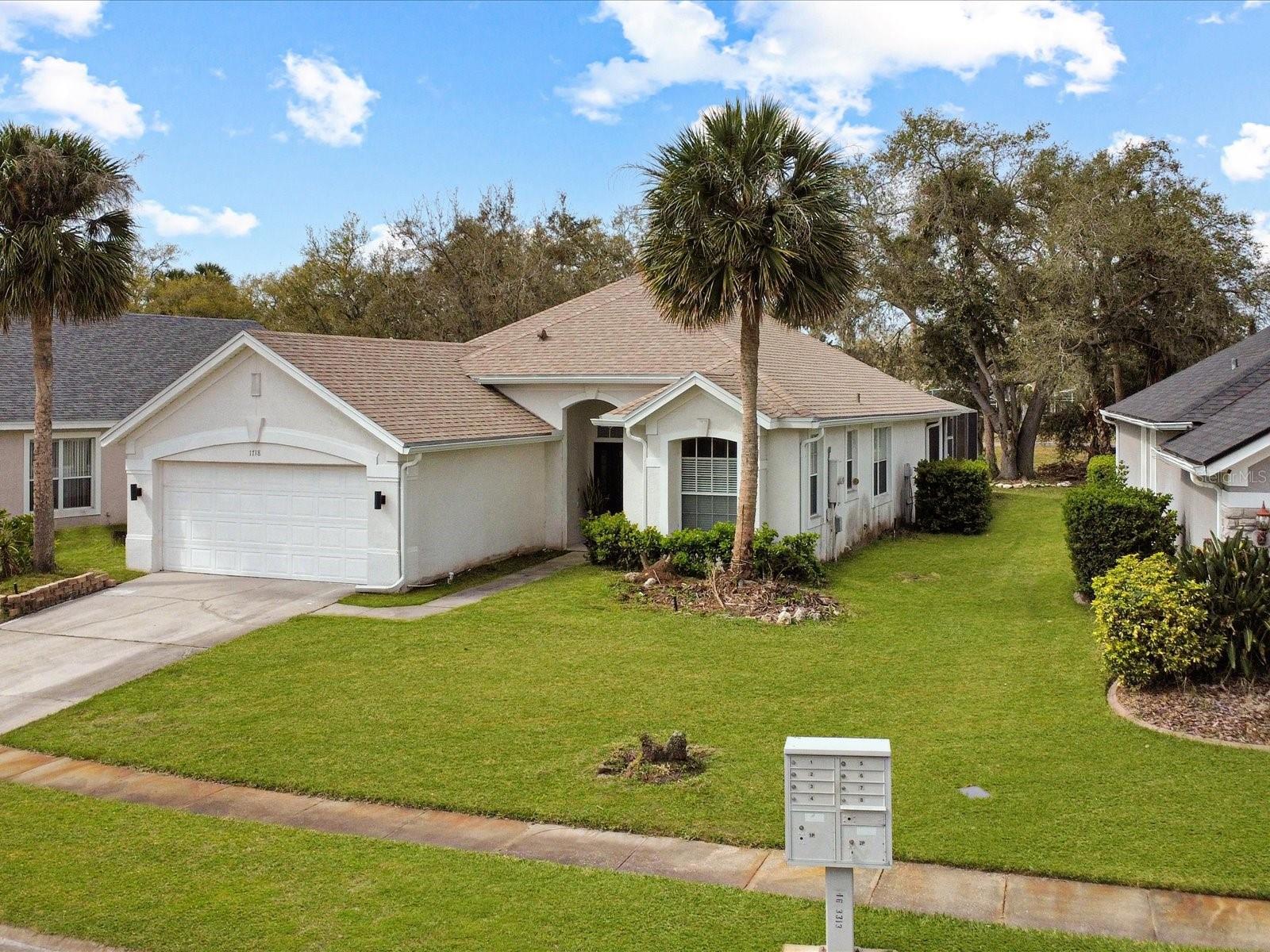 Image 3 of 30 For 1718 Golfview Drive
