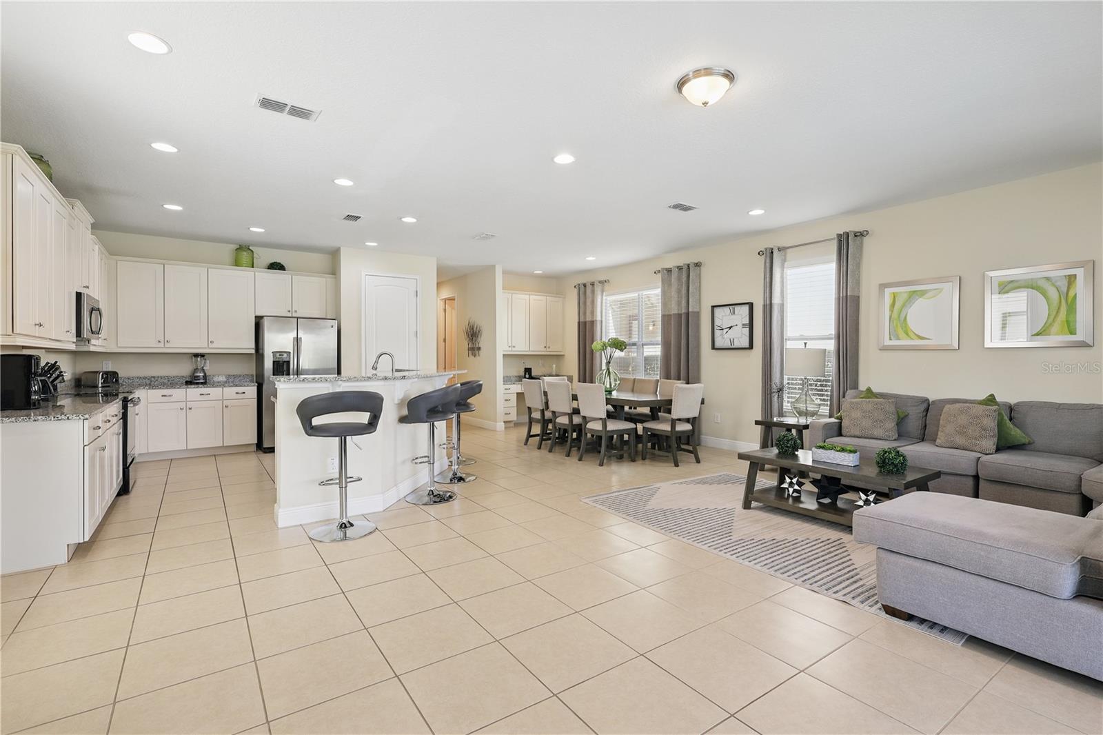 Image 7 of 54 For 785 Desert Mountain Court