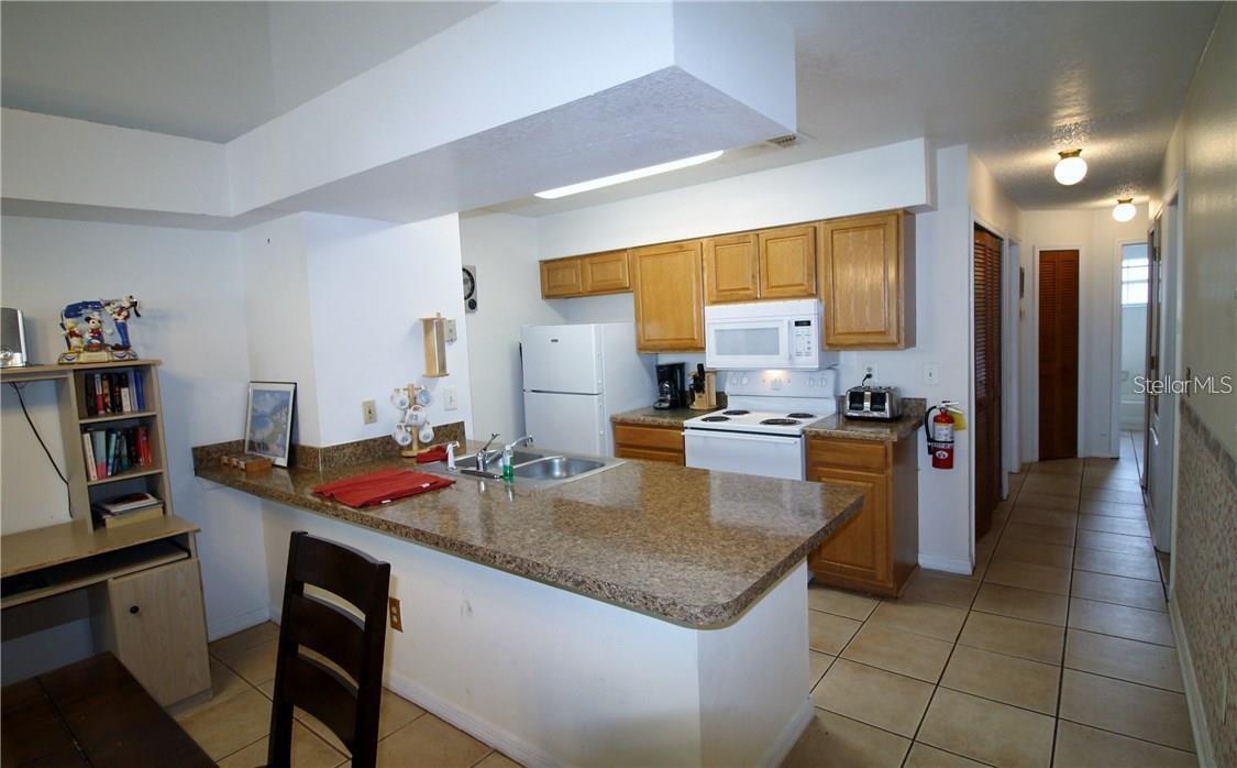 Image 5 of 18 For 5004 Laguna Bay Circle 54