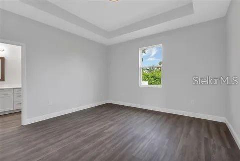 Image 5 of 13 For 9243 Canna Street