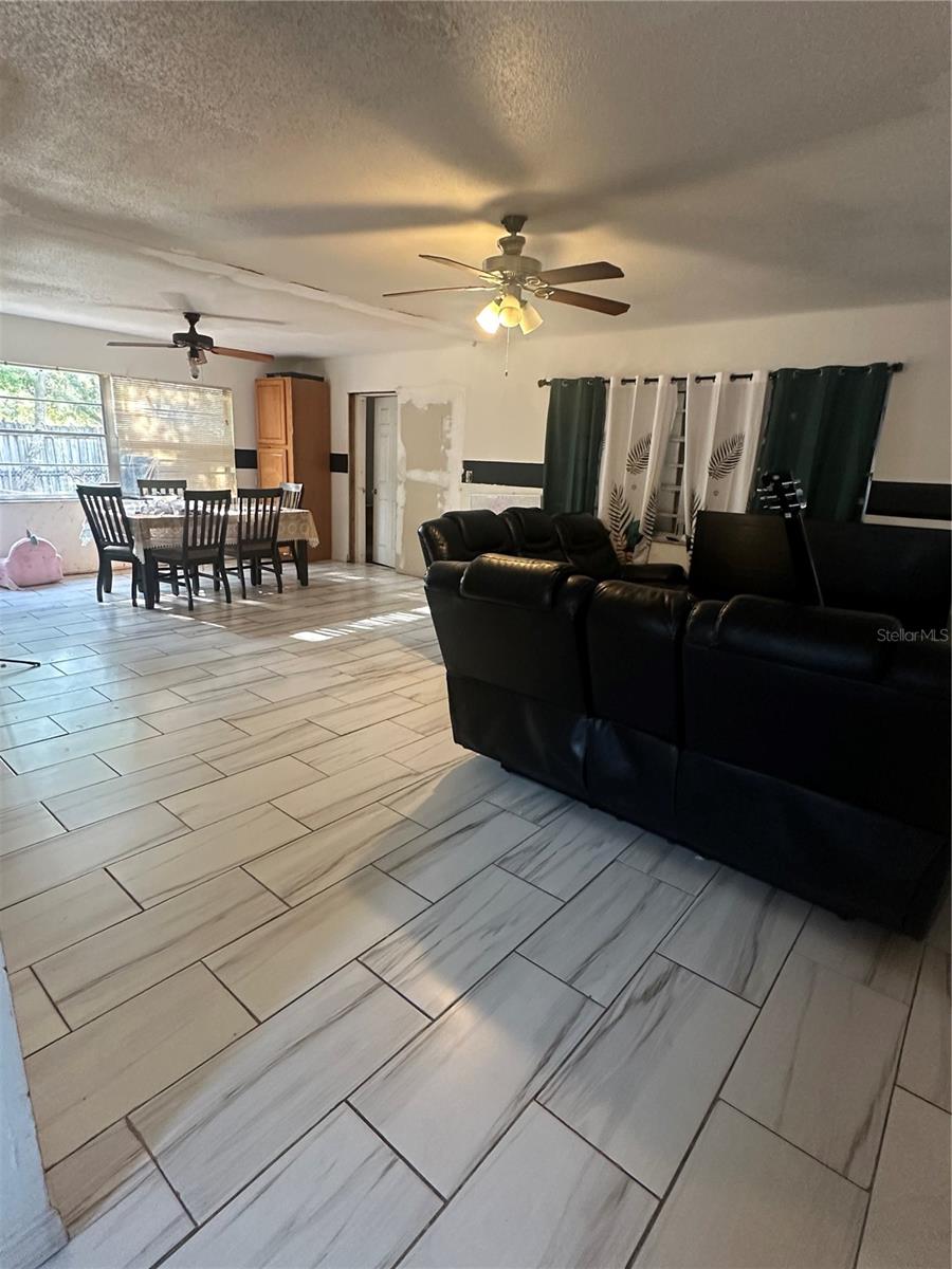Image 4 of 11 For 837 Quintilian Avenue