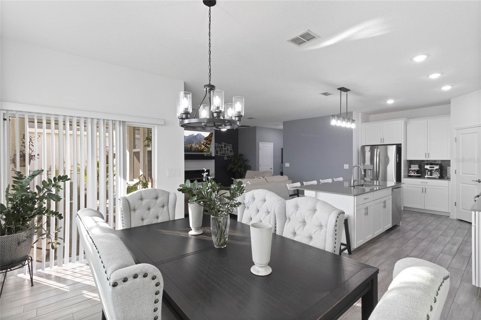 Image 11 of 56 For 2724 Camden Ln