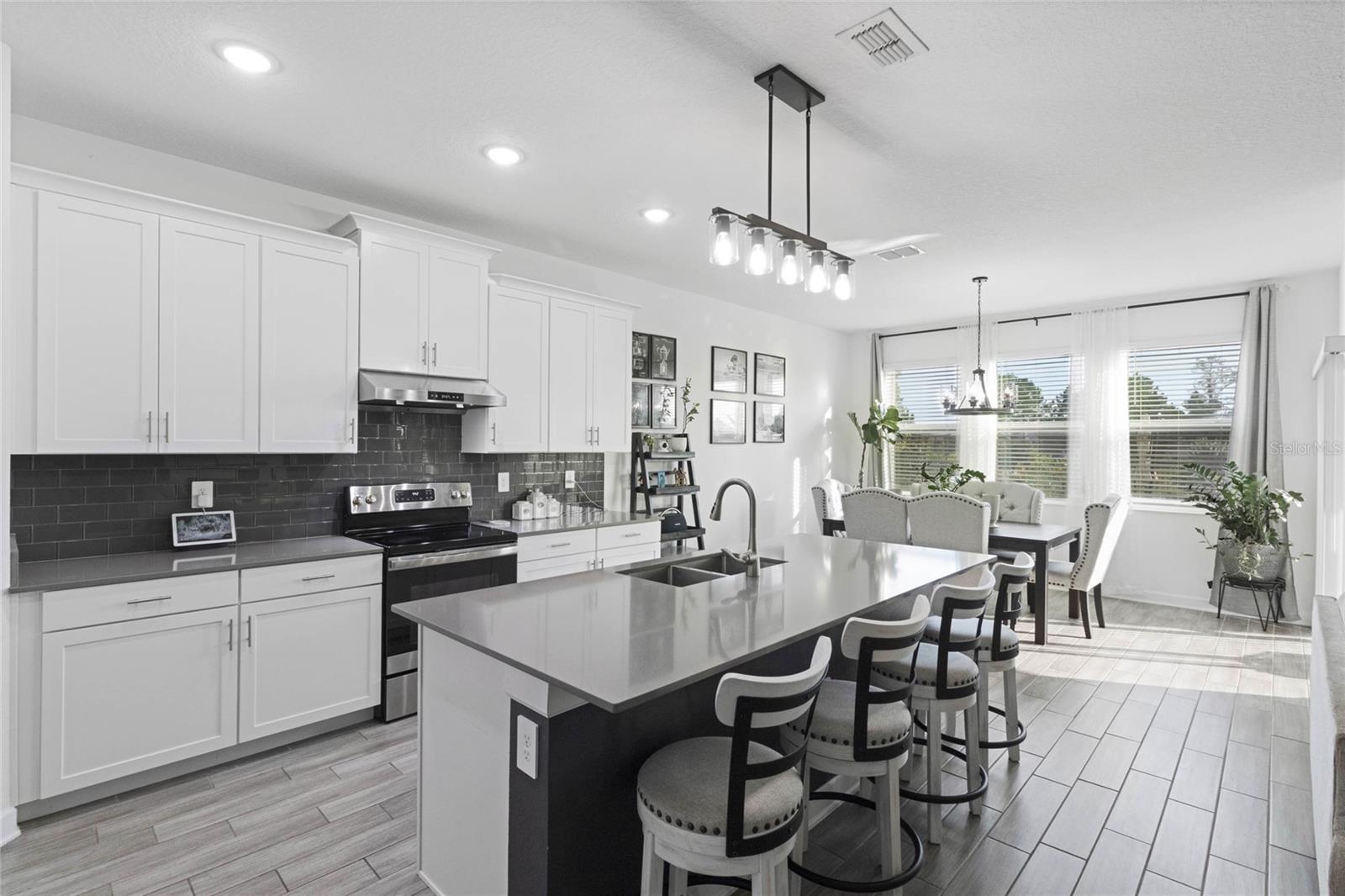 Image 13 of 56 For 2724 Camden Ln