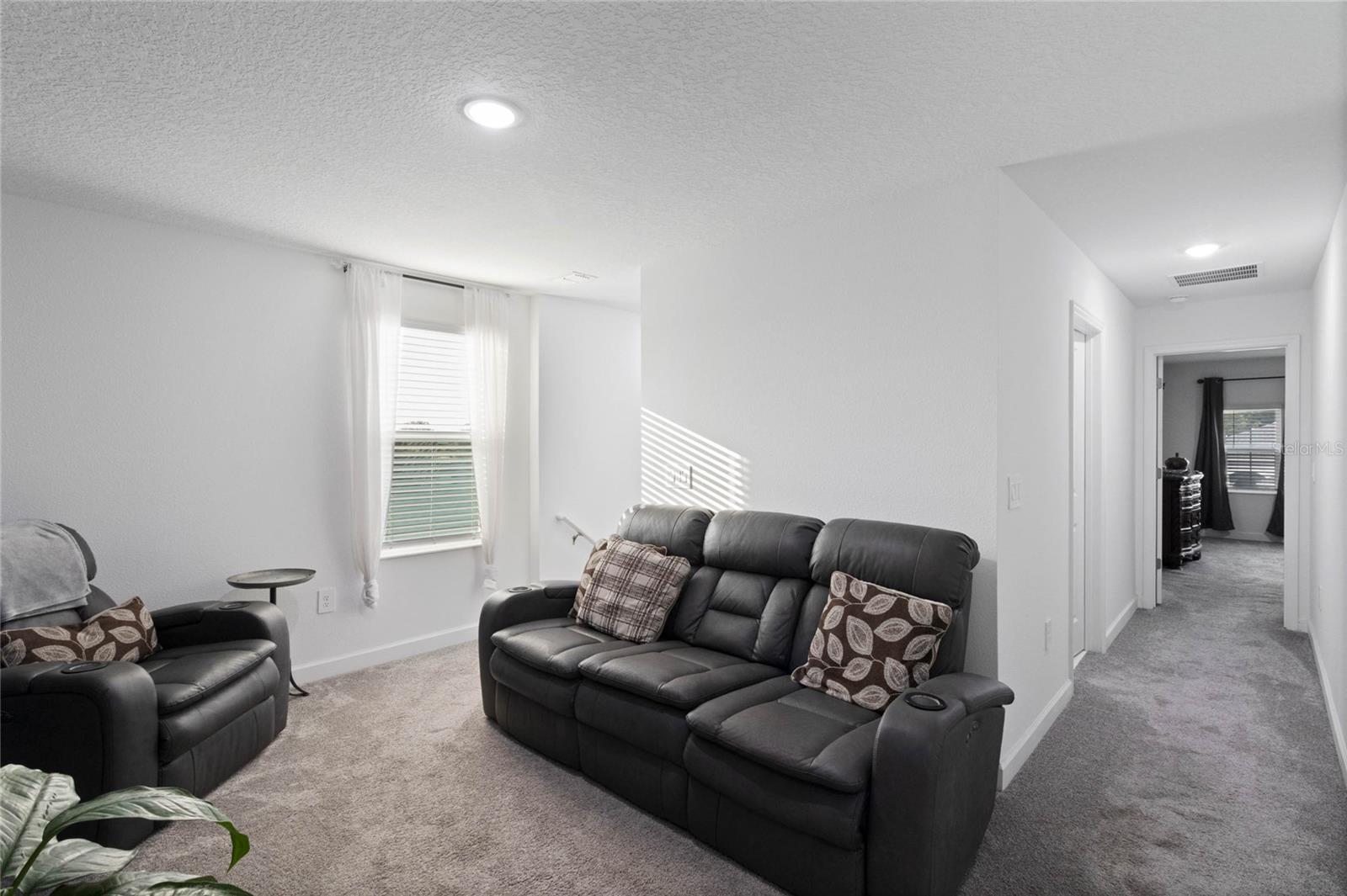 Image 20 of 56 For 2724 Camden Ln