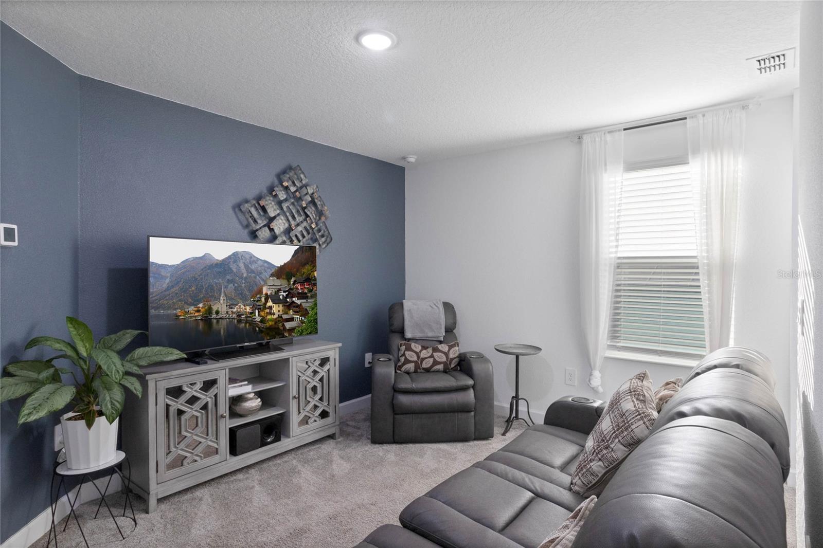 Image 21 of 56 For 2724 Camden Ln