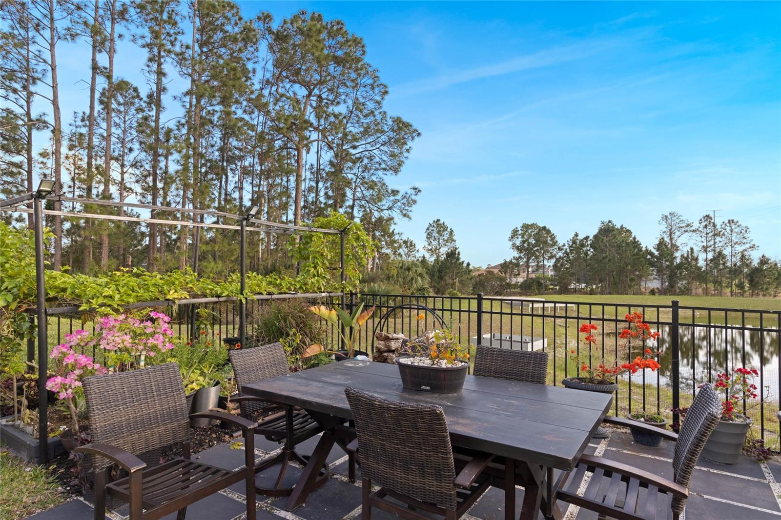 Image 42 of 56 For 2724 Camden Ln