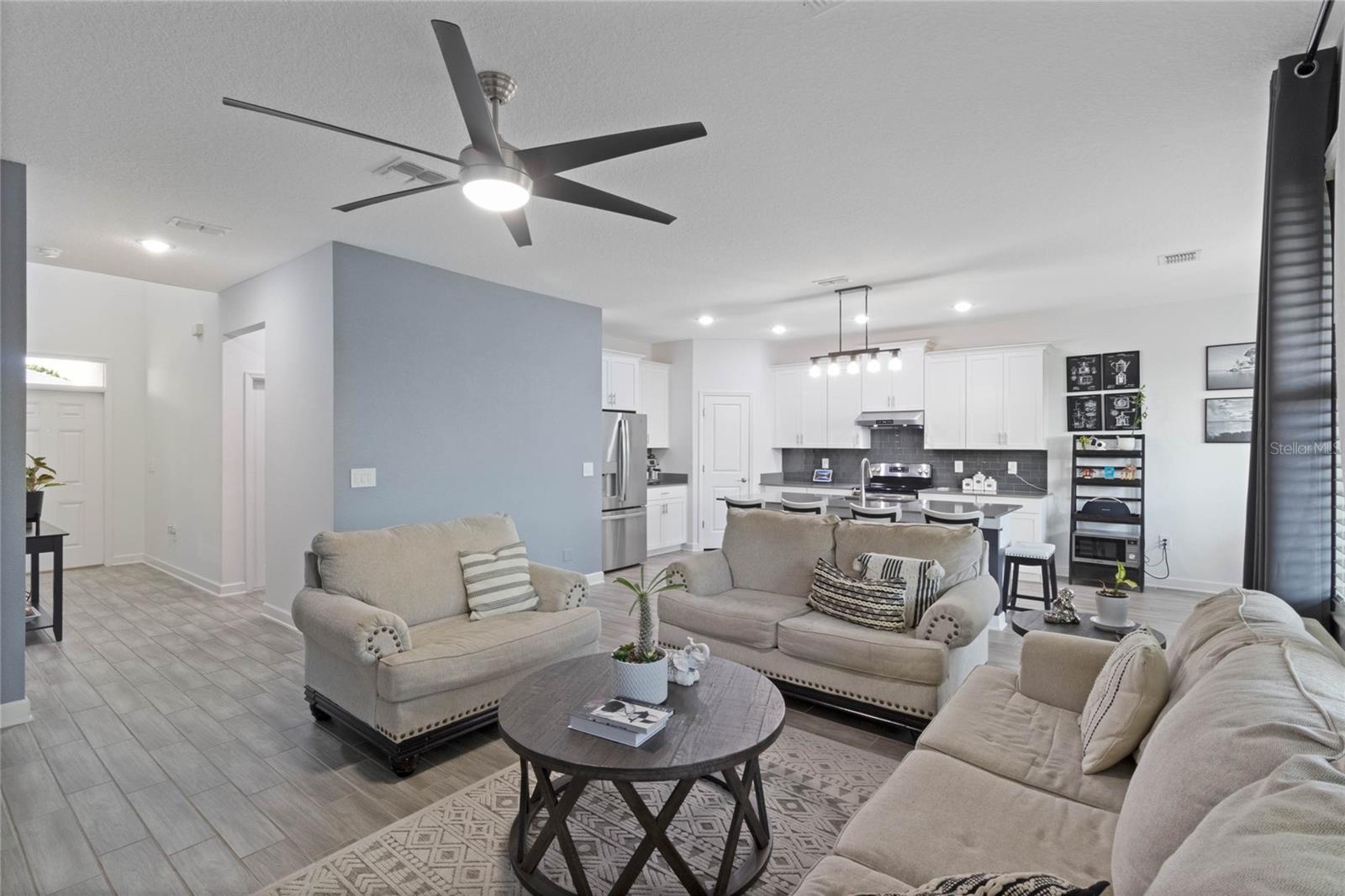 Image 5 of 56 For 2724 Camden Ln