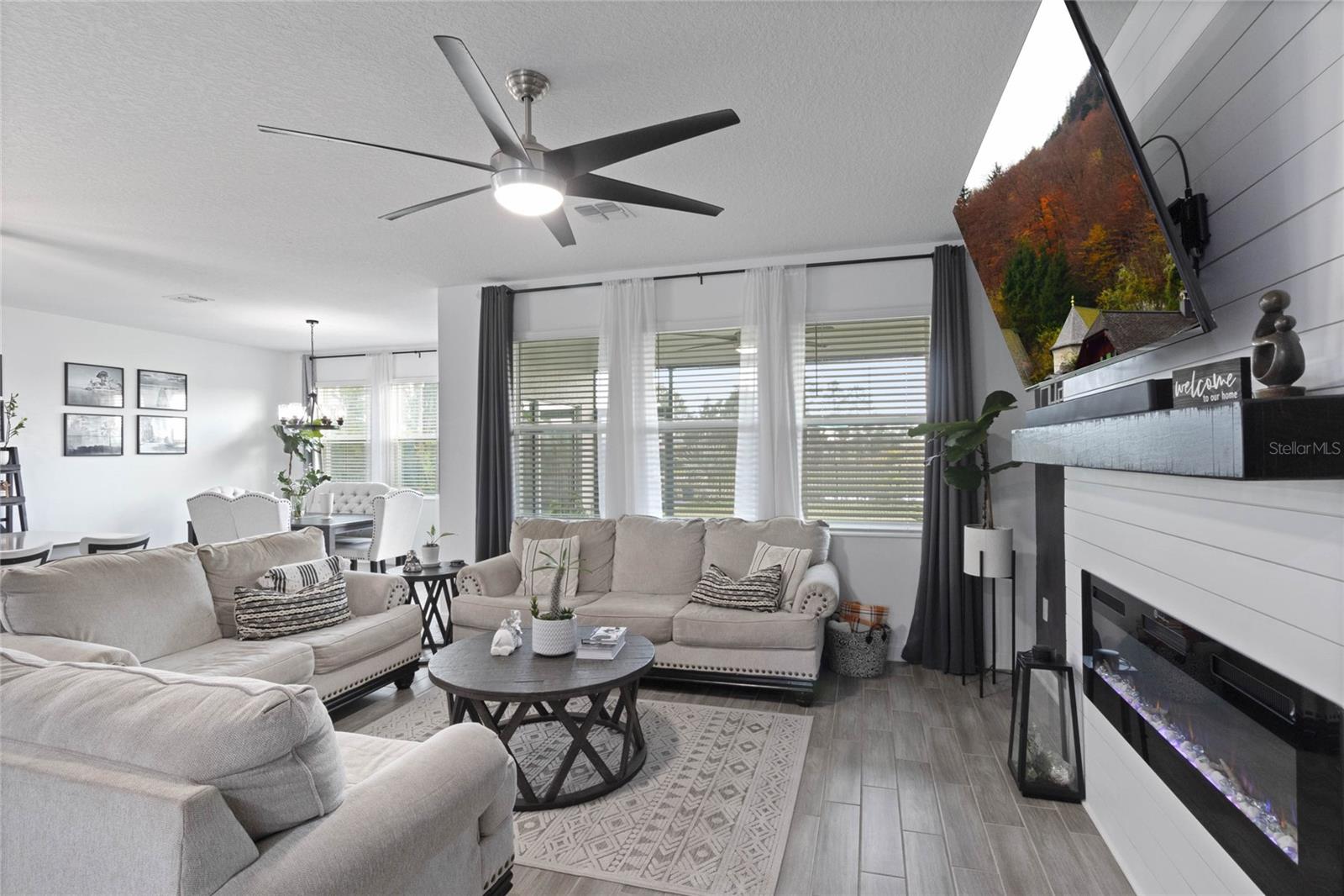 Image 6 of 56 For 2724 Camden Ln