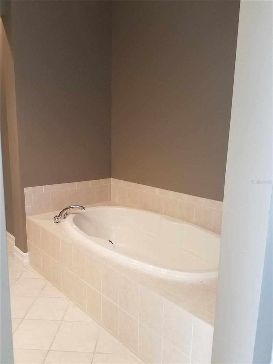 Image 7 of 23 For 600 Edwards Street 7101