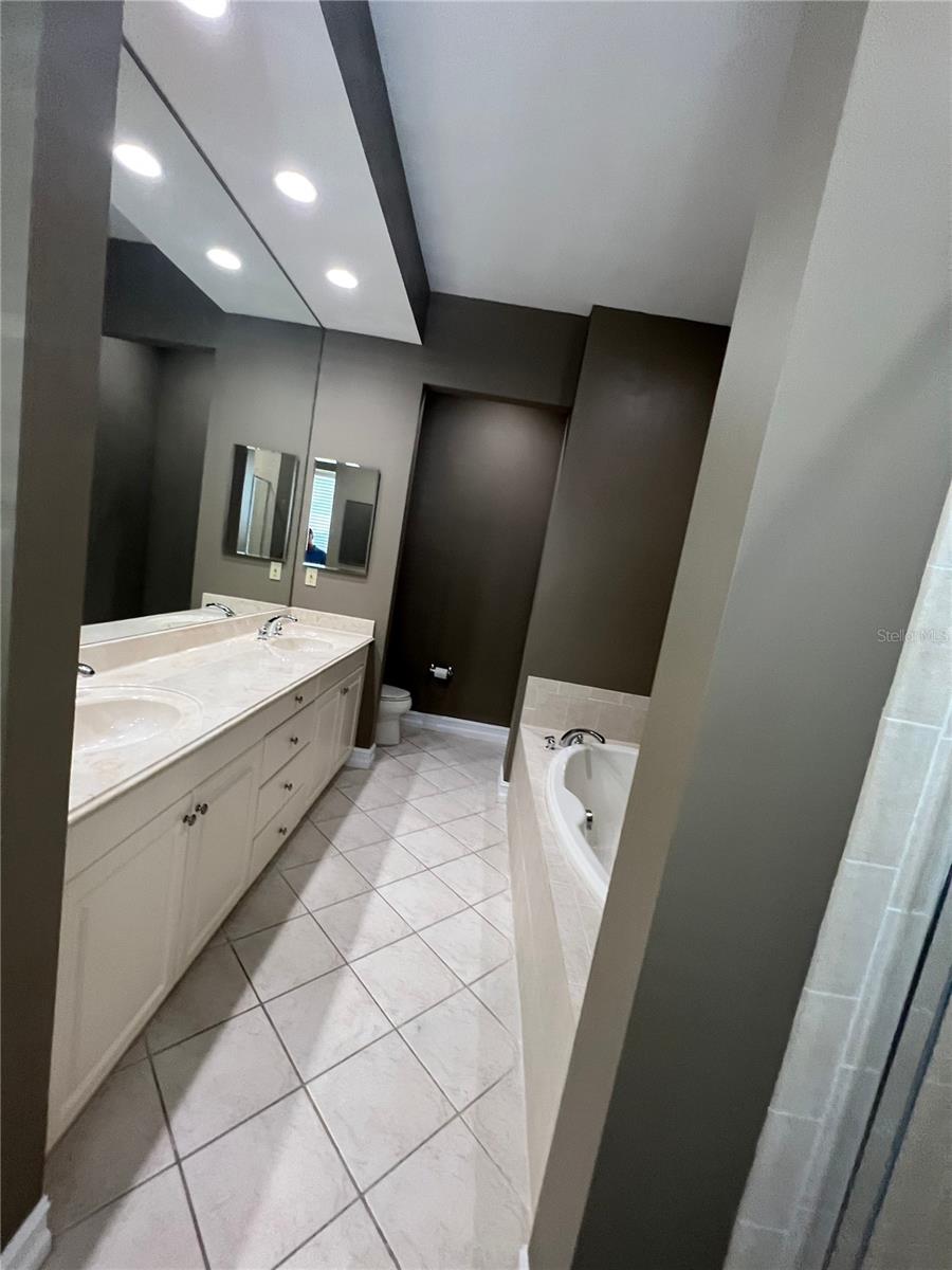 Image 9 of 23 For 600 Edwards Street 7101