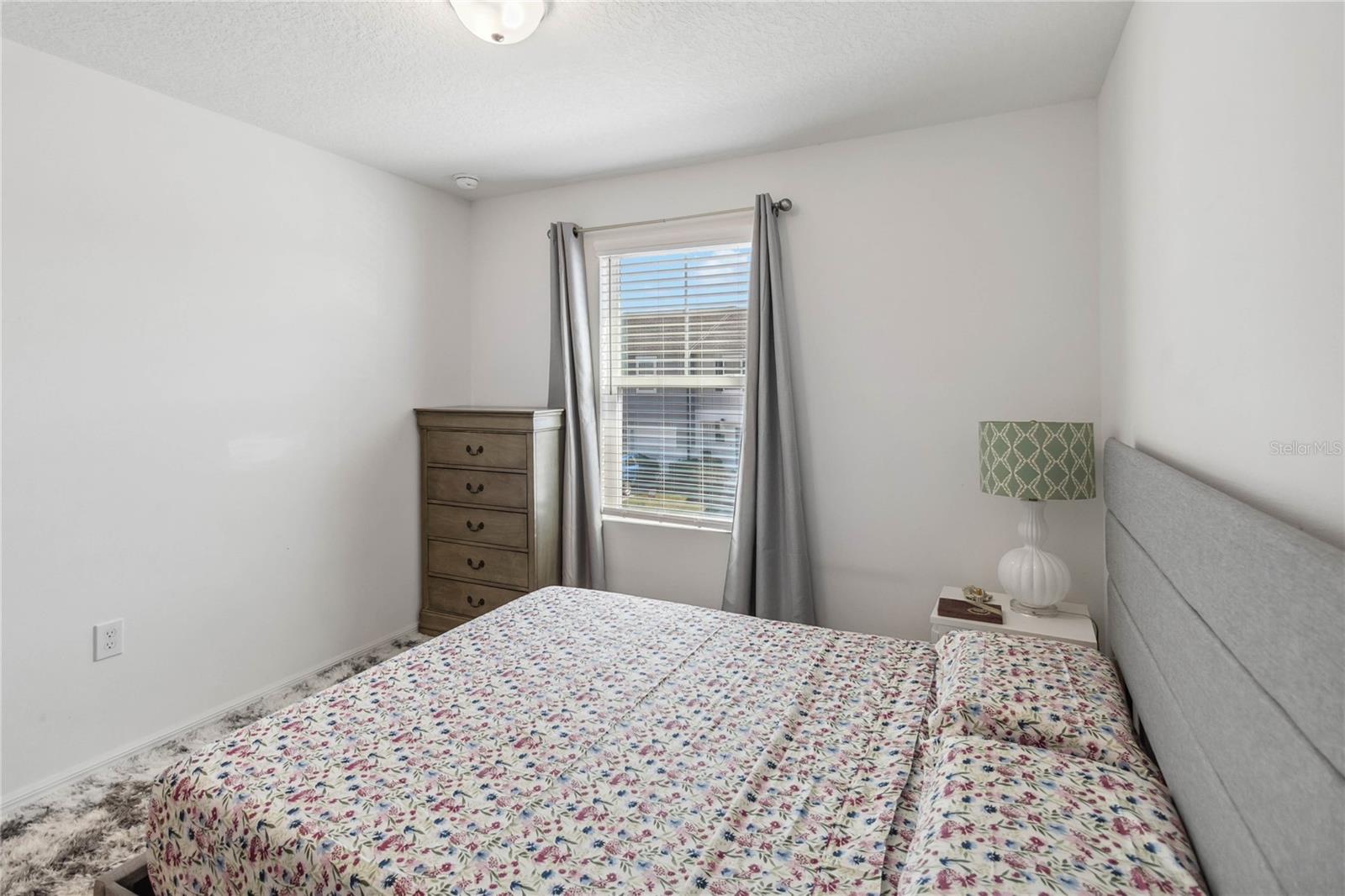 Image 24 of 33 For 916 Grandin Street