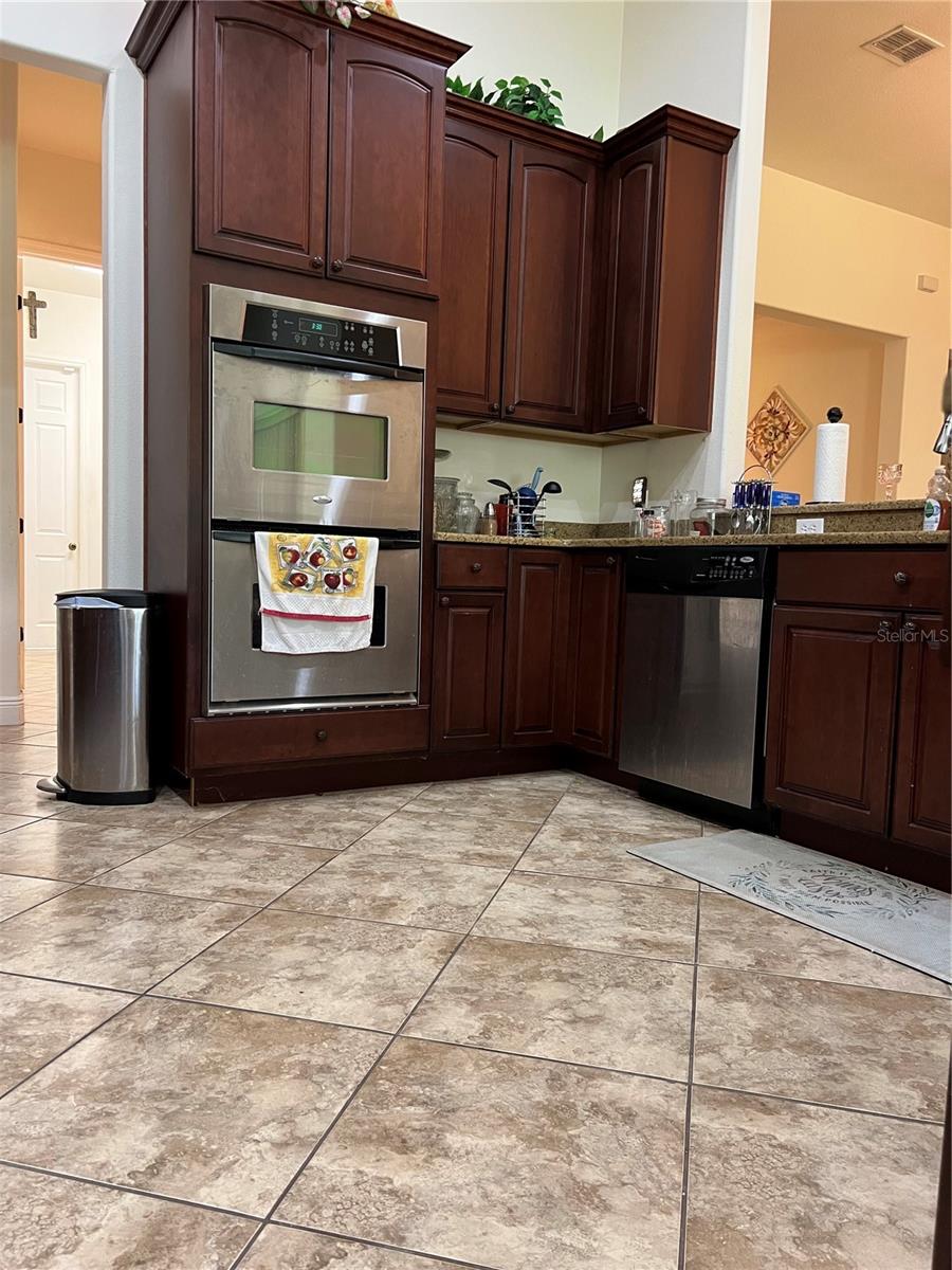 Image 12 of 50 For 619 Tapatio Lane