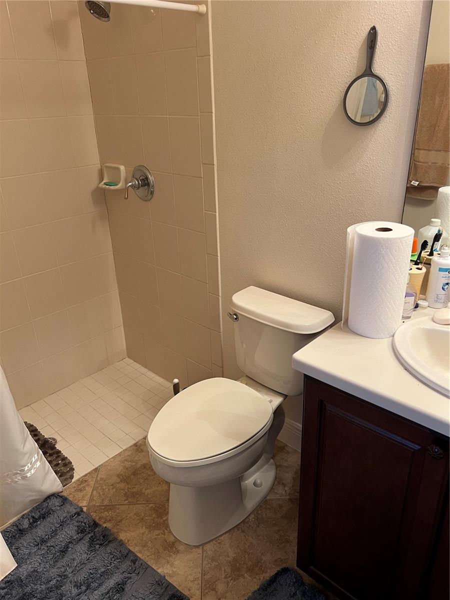 Image 21 of 50 For 619 Tapatio Lane
