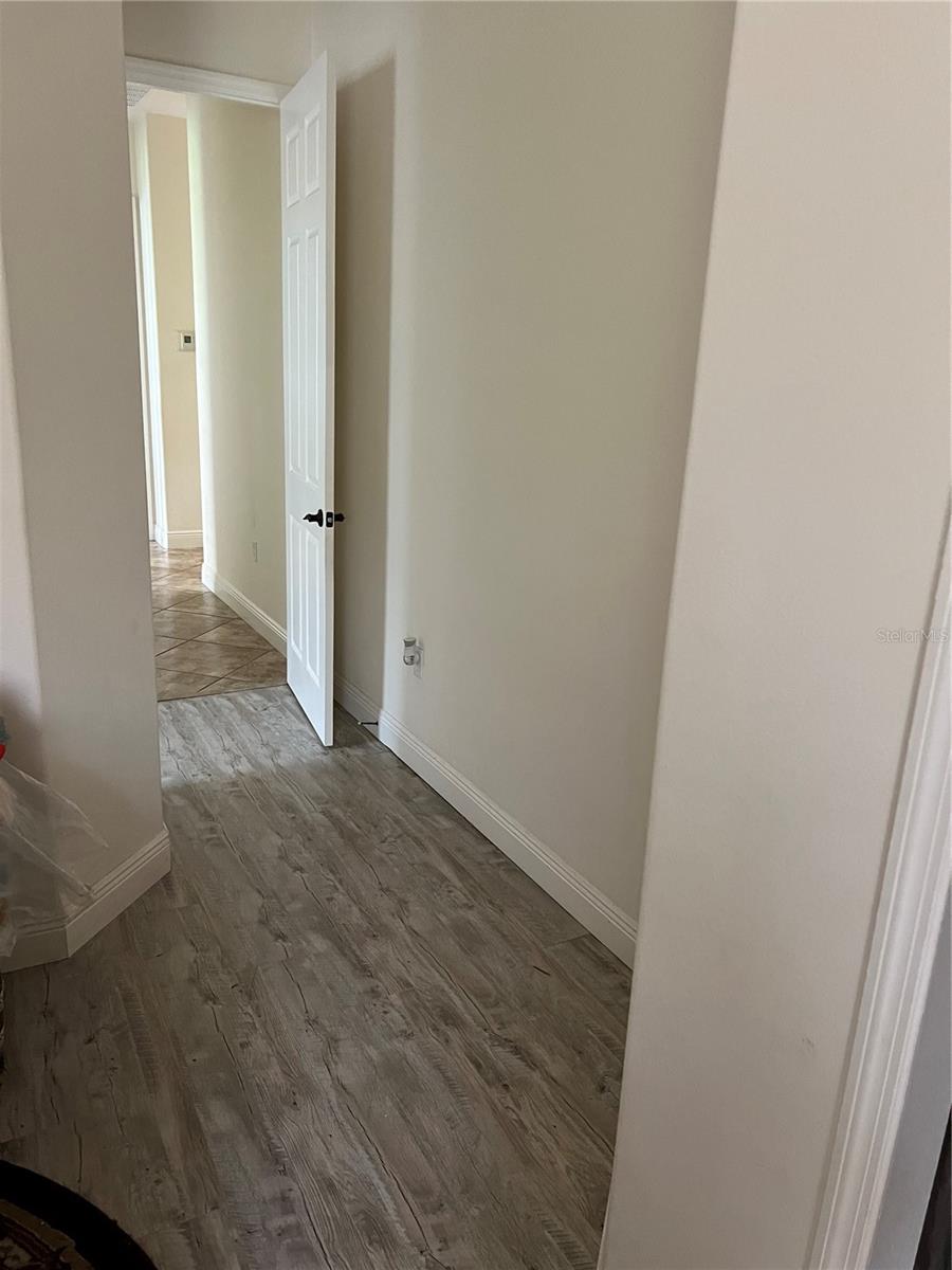 Image 30 of 50 For 619 Tapatio Lane