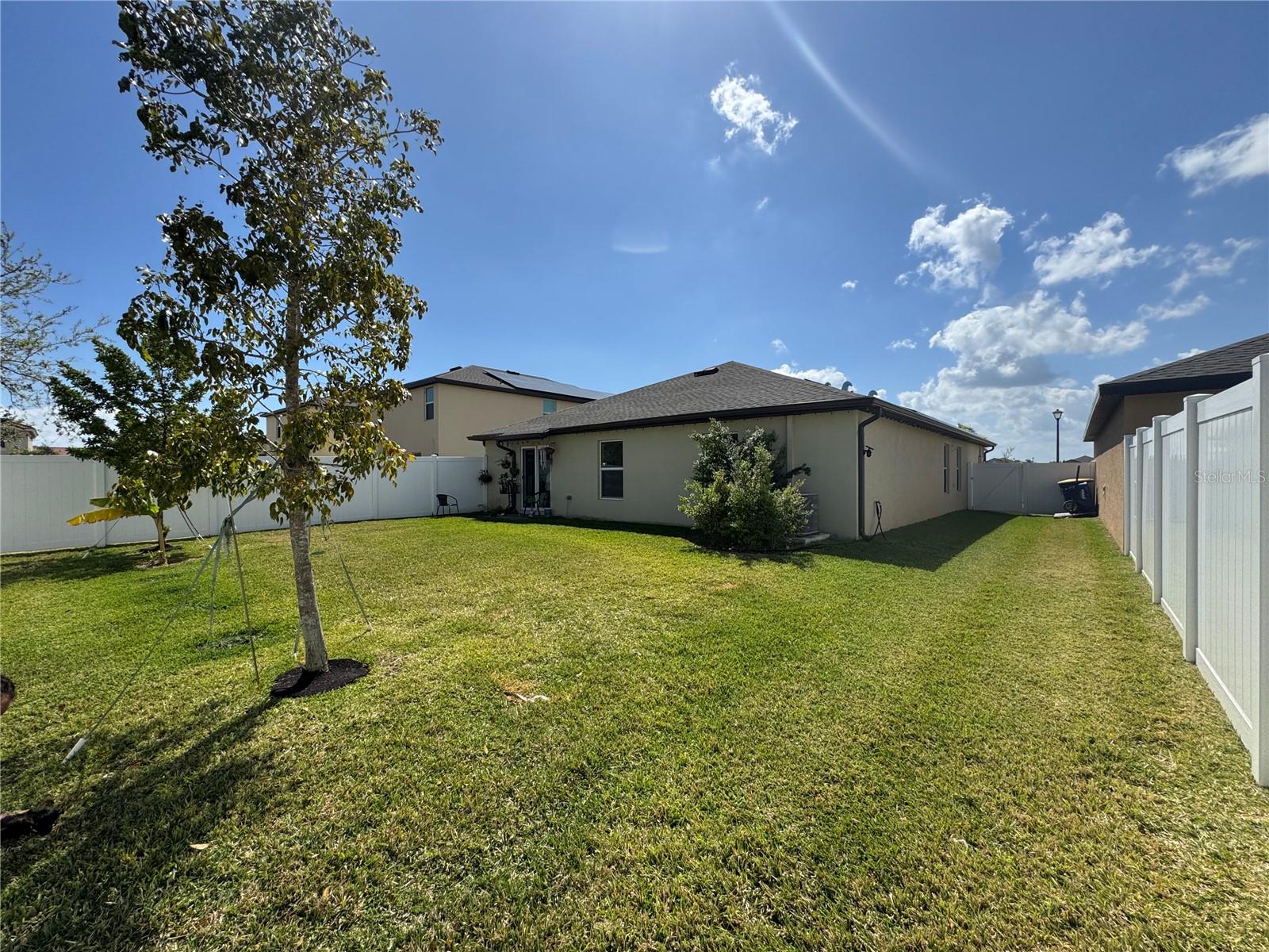 Image 20 of 42 For 4240 Thurso Lane