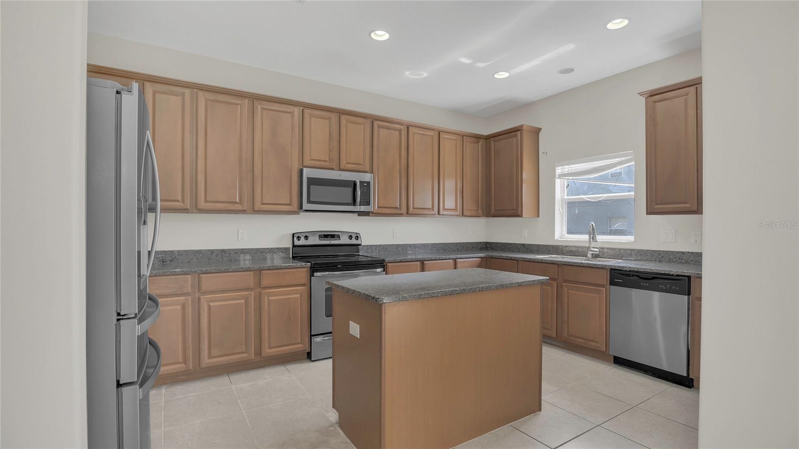 Image 4 of 23 For 545 Fairhaven Drive