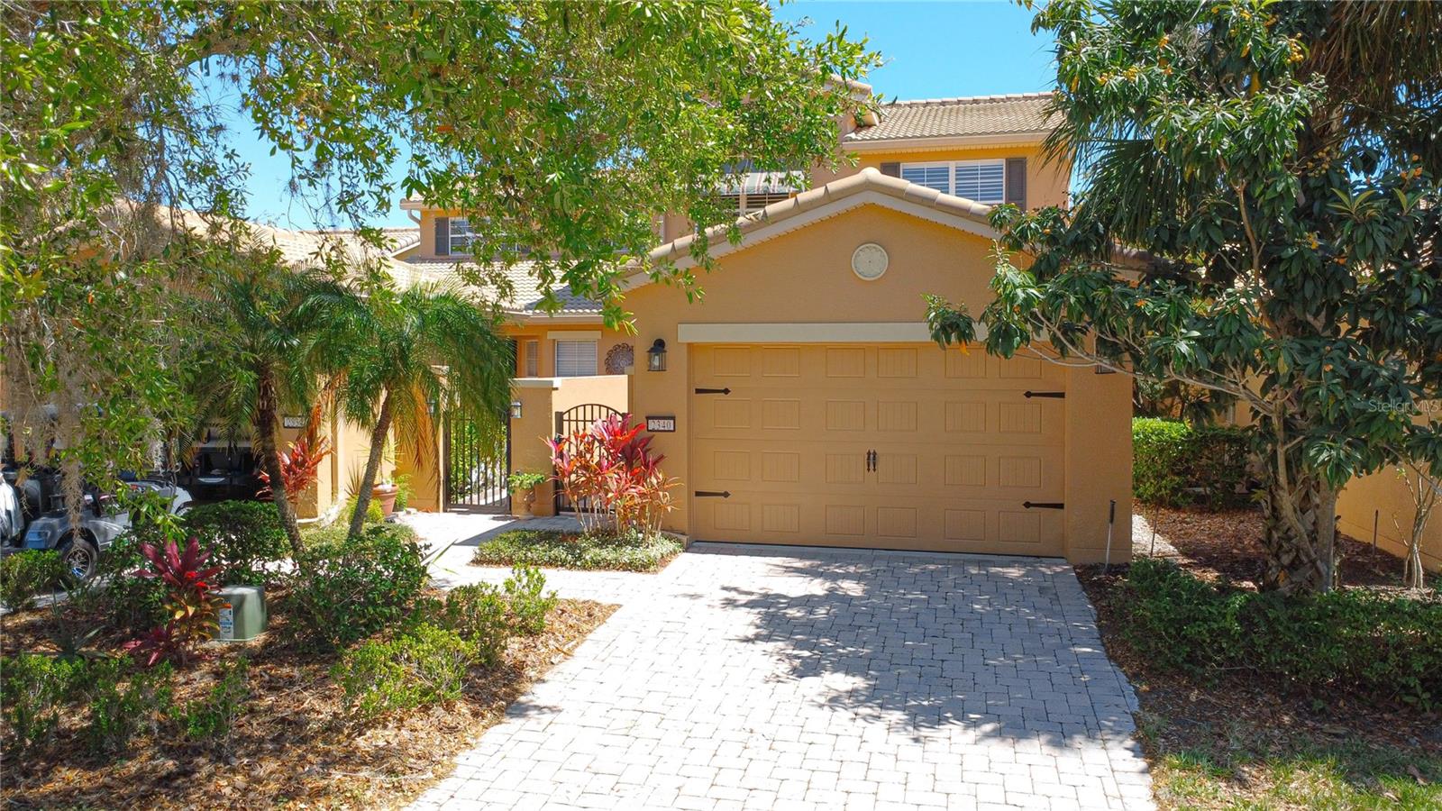 Image 3 of 64 For 2340 Palm Tree Drive