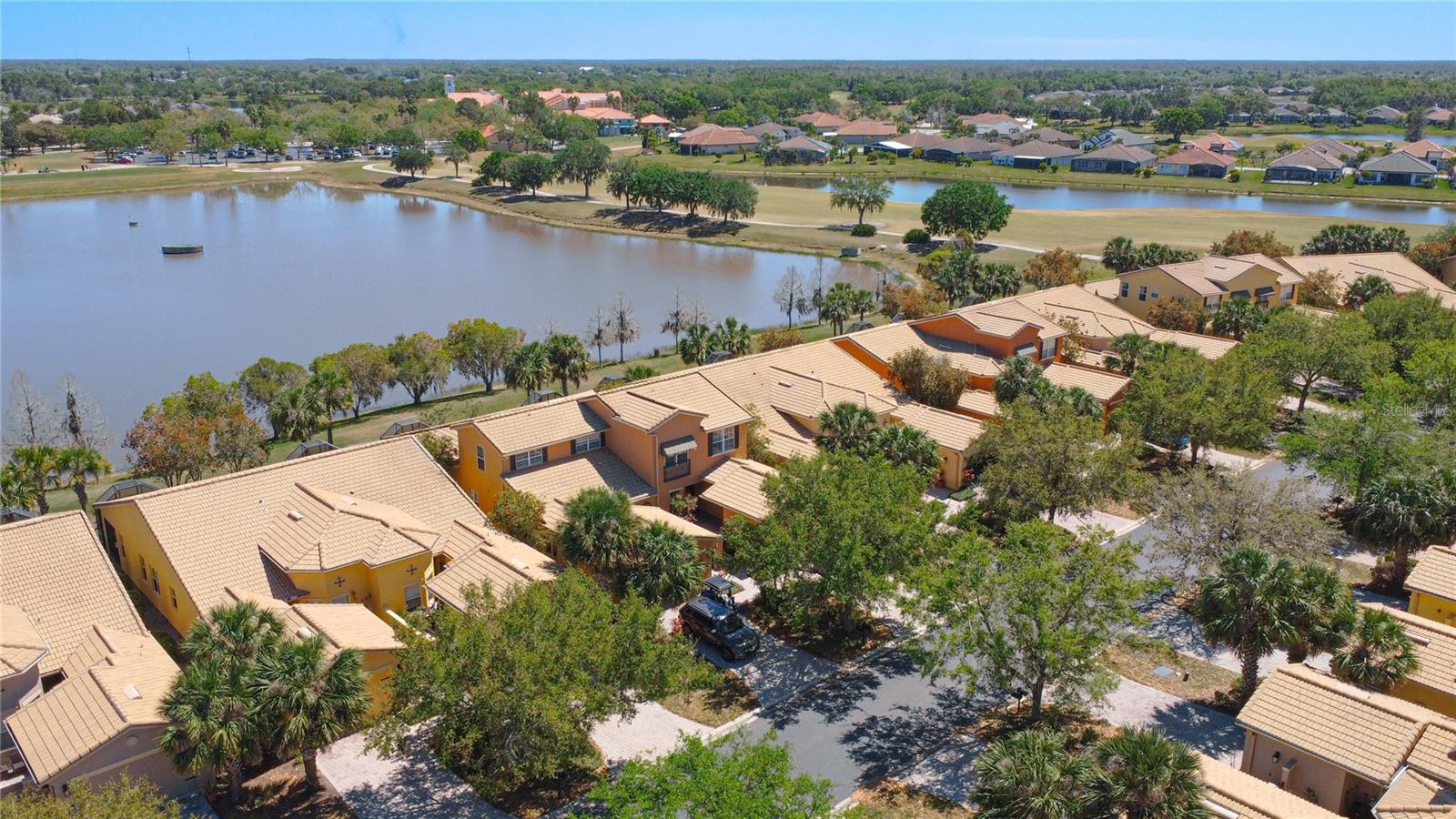 Image 4 of 64 For 2340 Palm Tree Drive