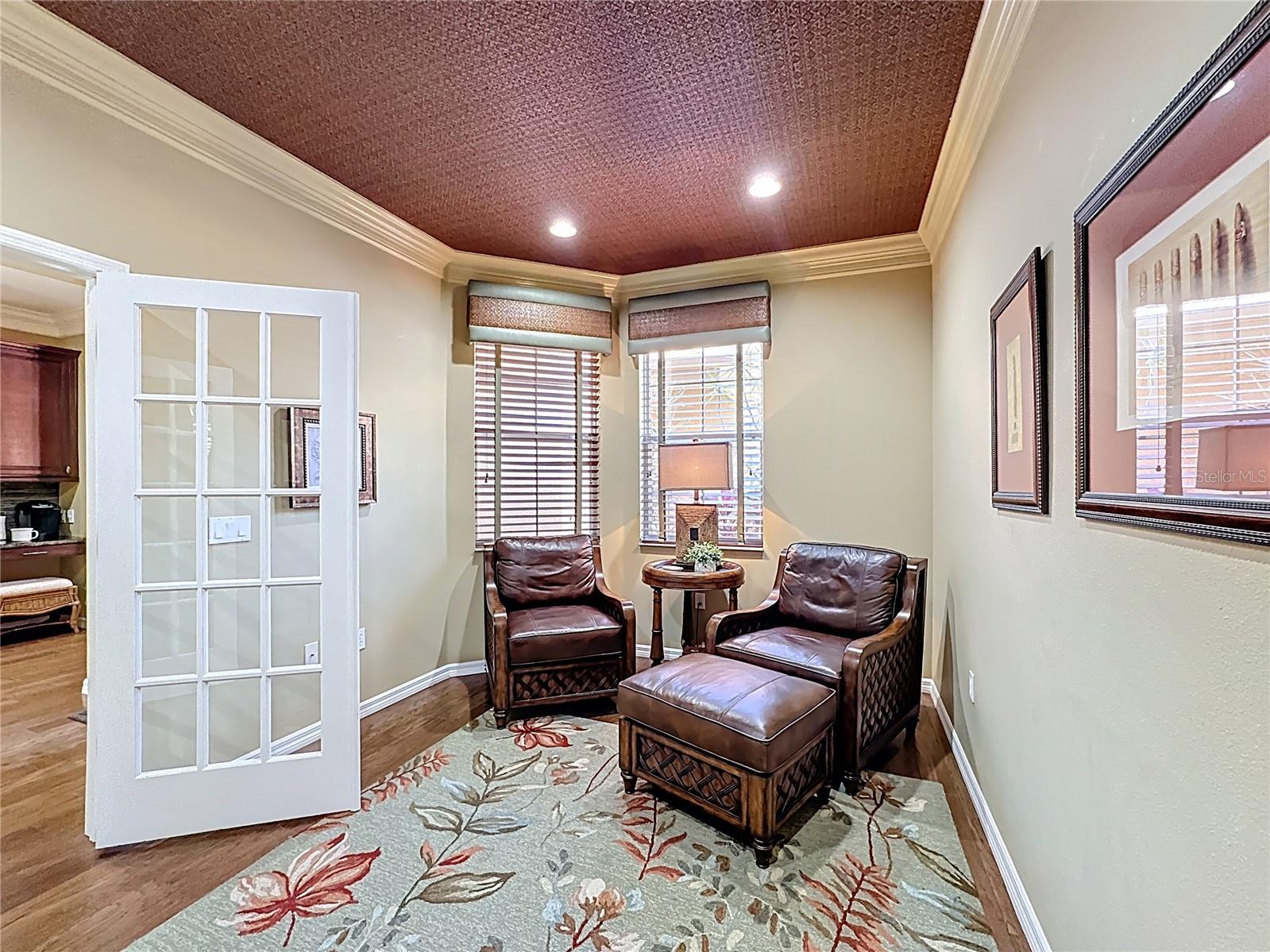 Image 9 of 64 For 2340 Palm Tree Drive