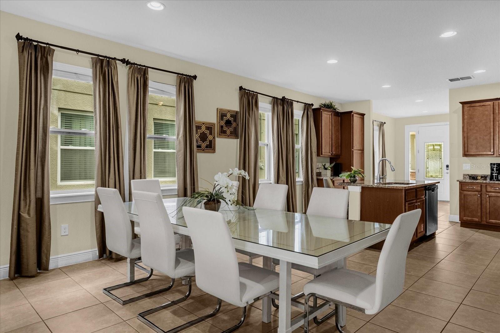 Image 11 of 51 For 7615 Brookhurst Lane