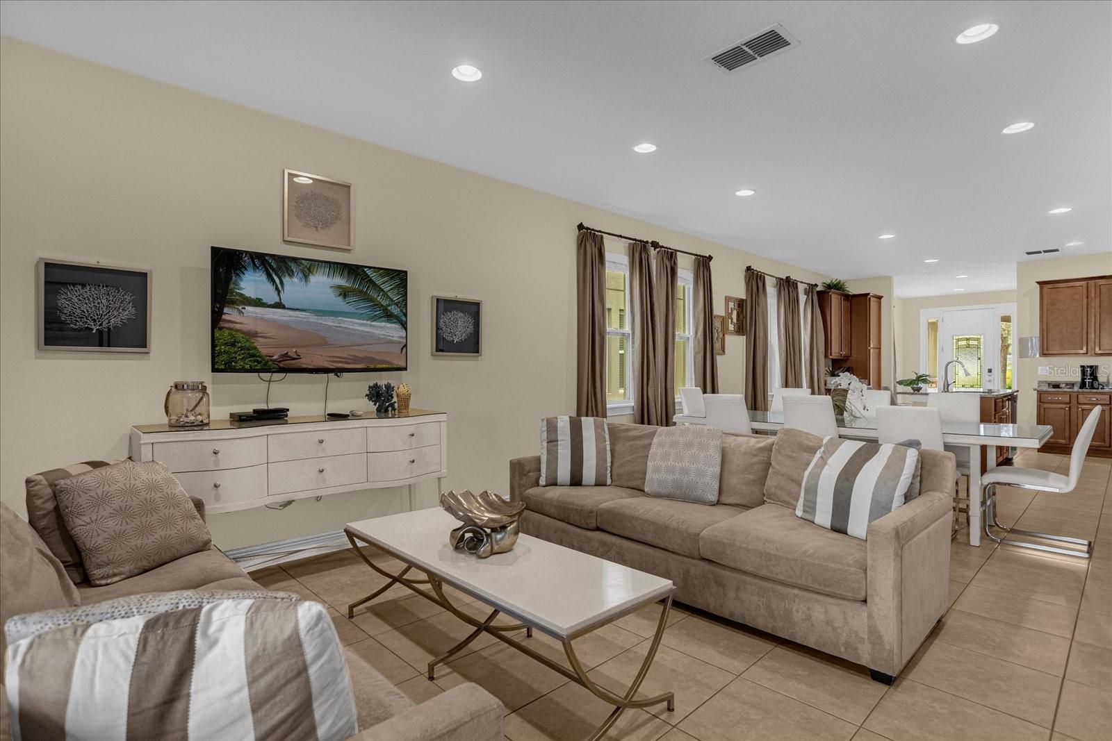 Image 13 of 51 For 7615 Brookhurst Lane