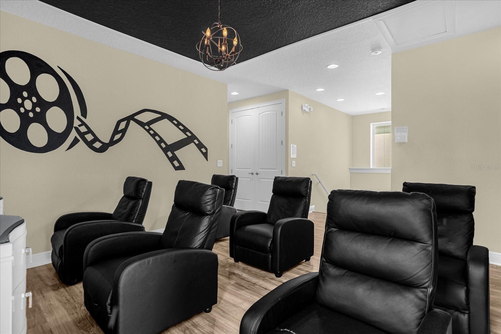 Image 22 of 51 For 7615 Brookhurst Lane