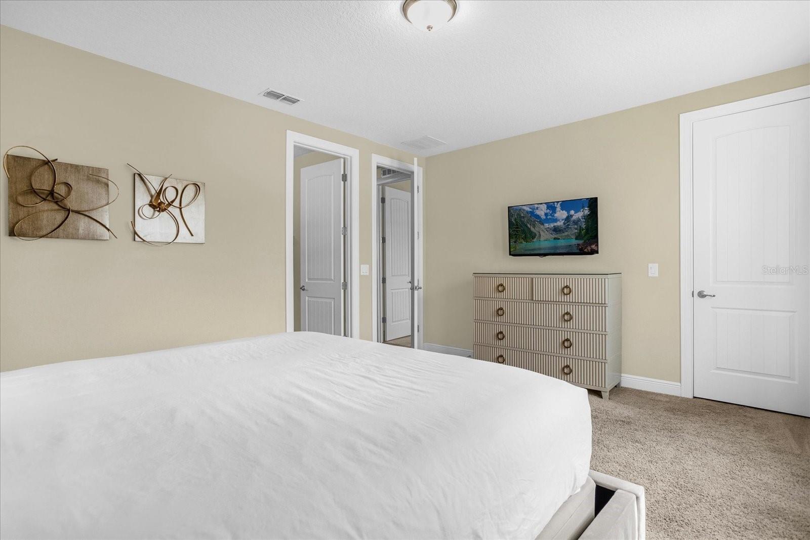 Image 41 of 51 For 7615 Brookhurst Lane
