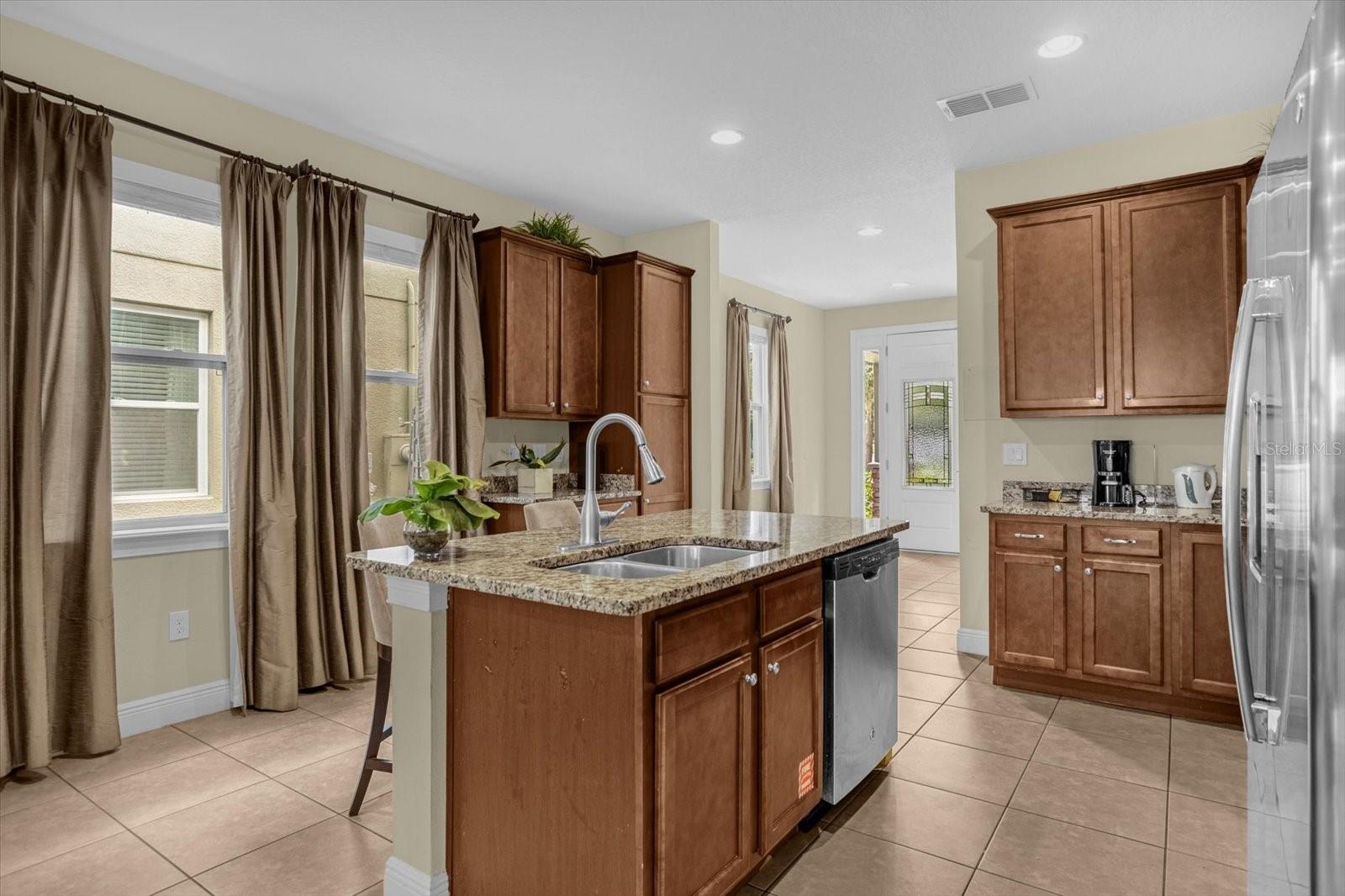Image 8 of 51 For 7615 Brookhurst Lane