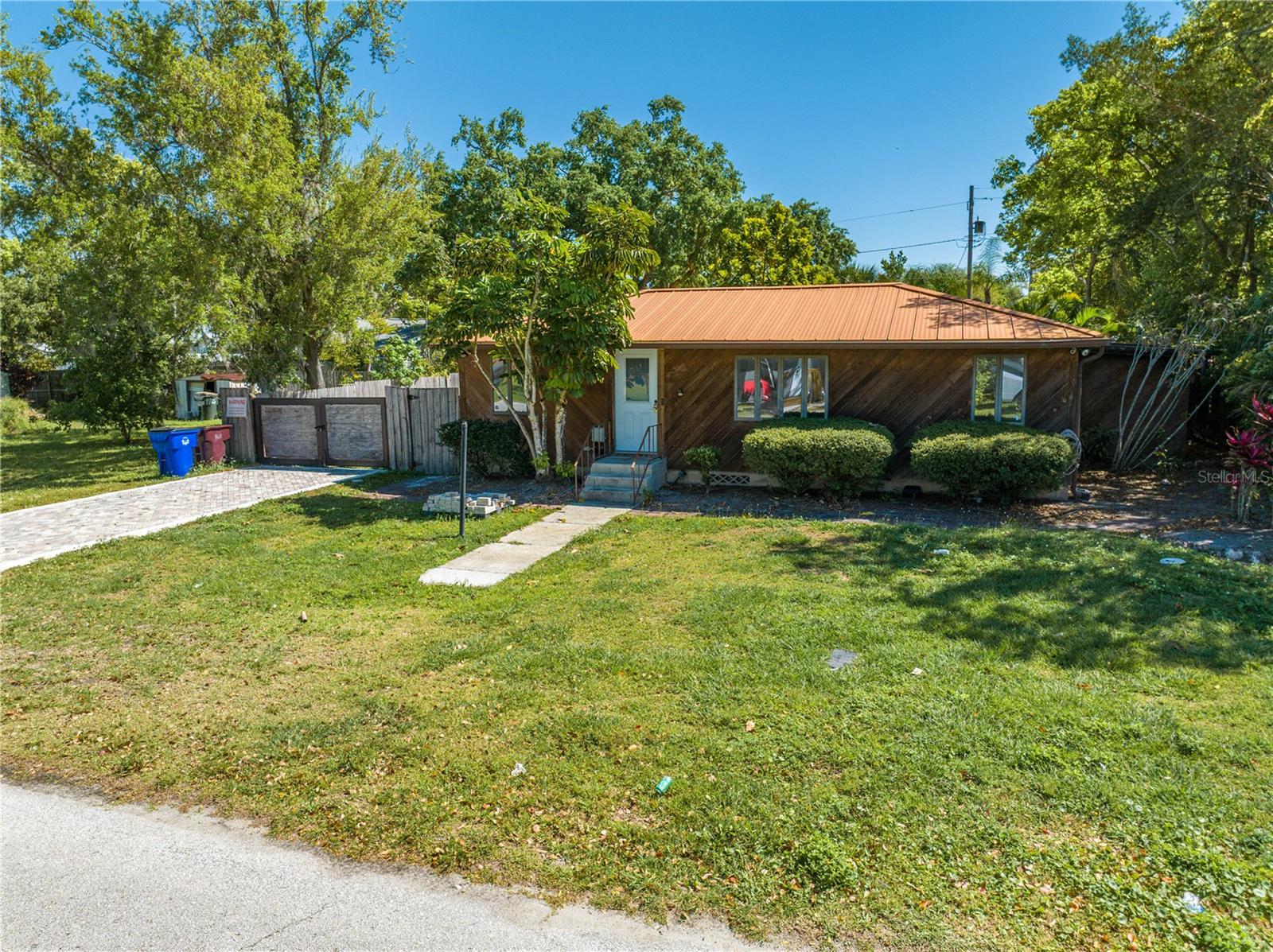 Image 10 of 99 For 815 Kentucky Avenue
