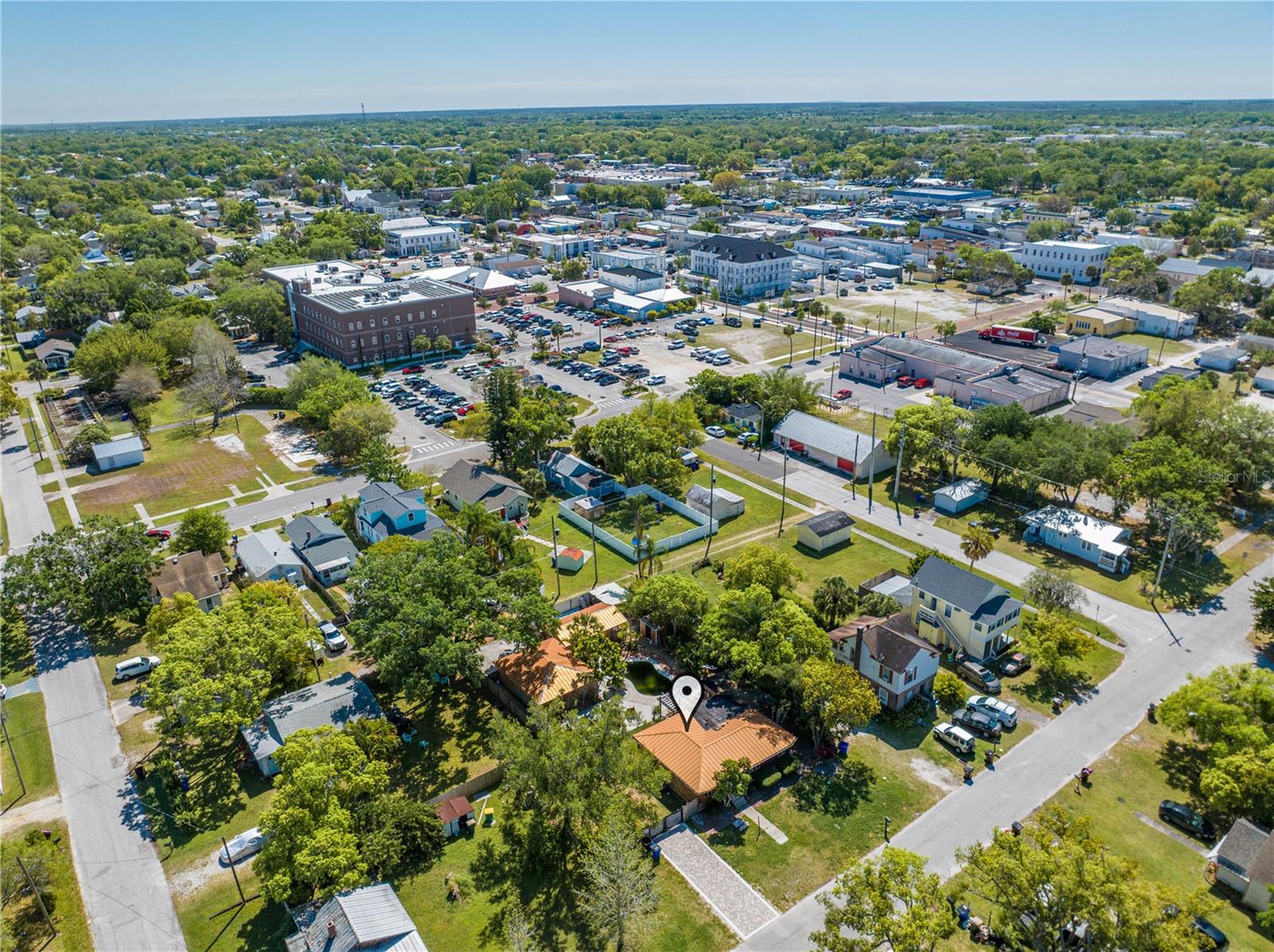 Image 16 of 99 For 815 Kentucky Avenue
