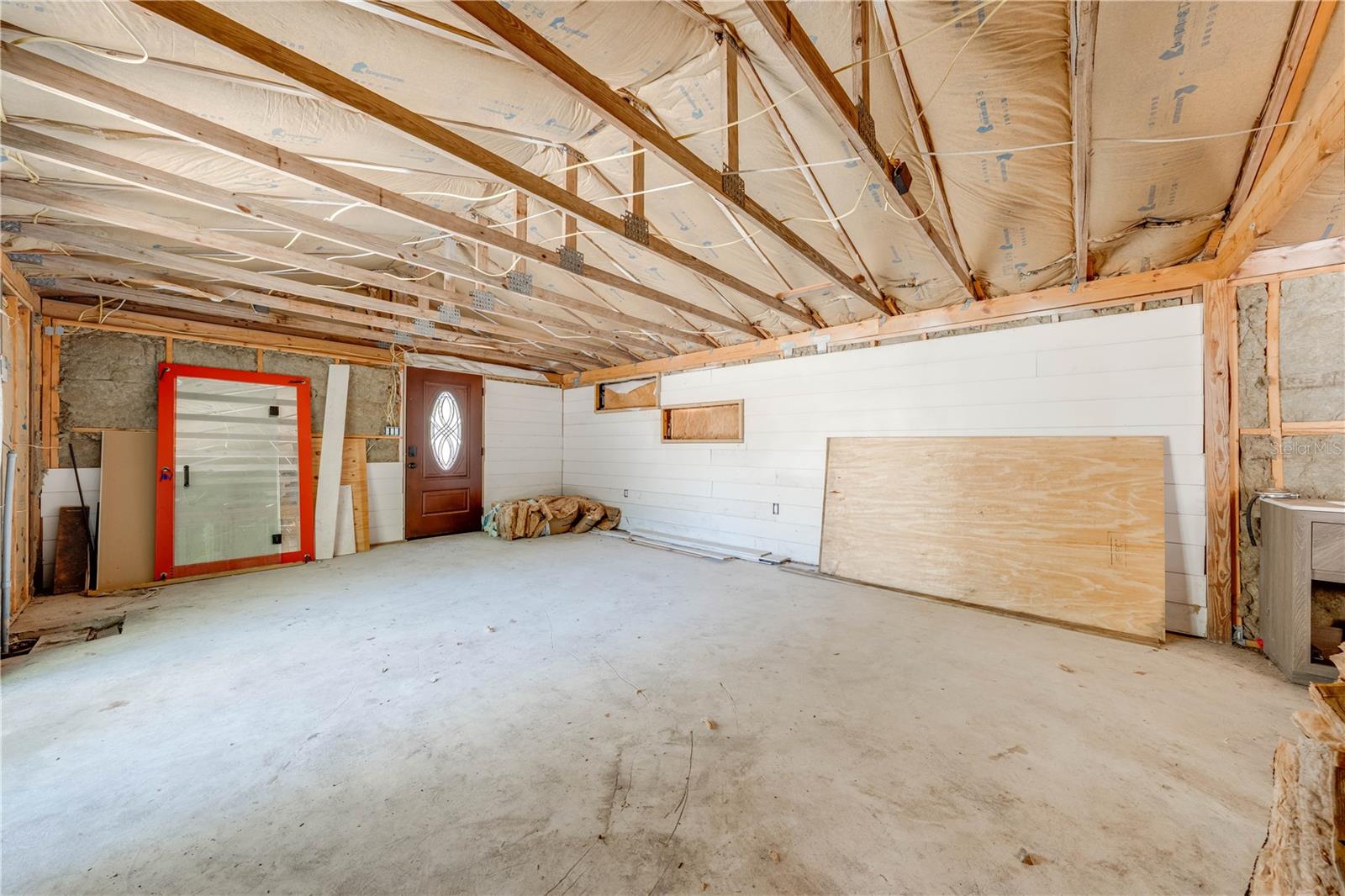Image 39 of 99 For 815 Kentucky Avenue