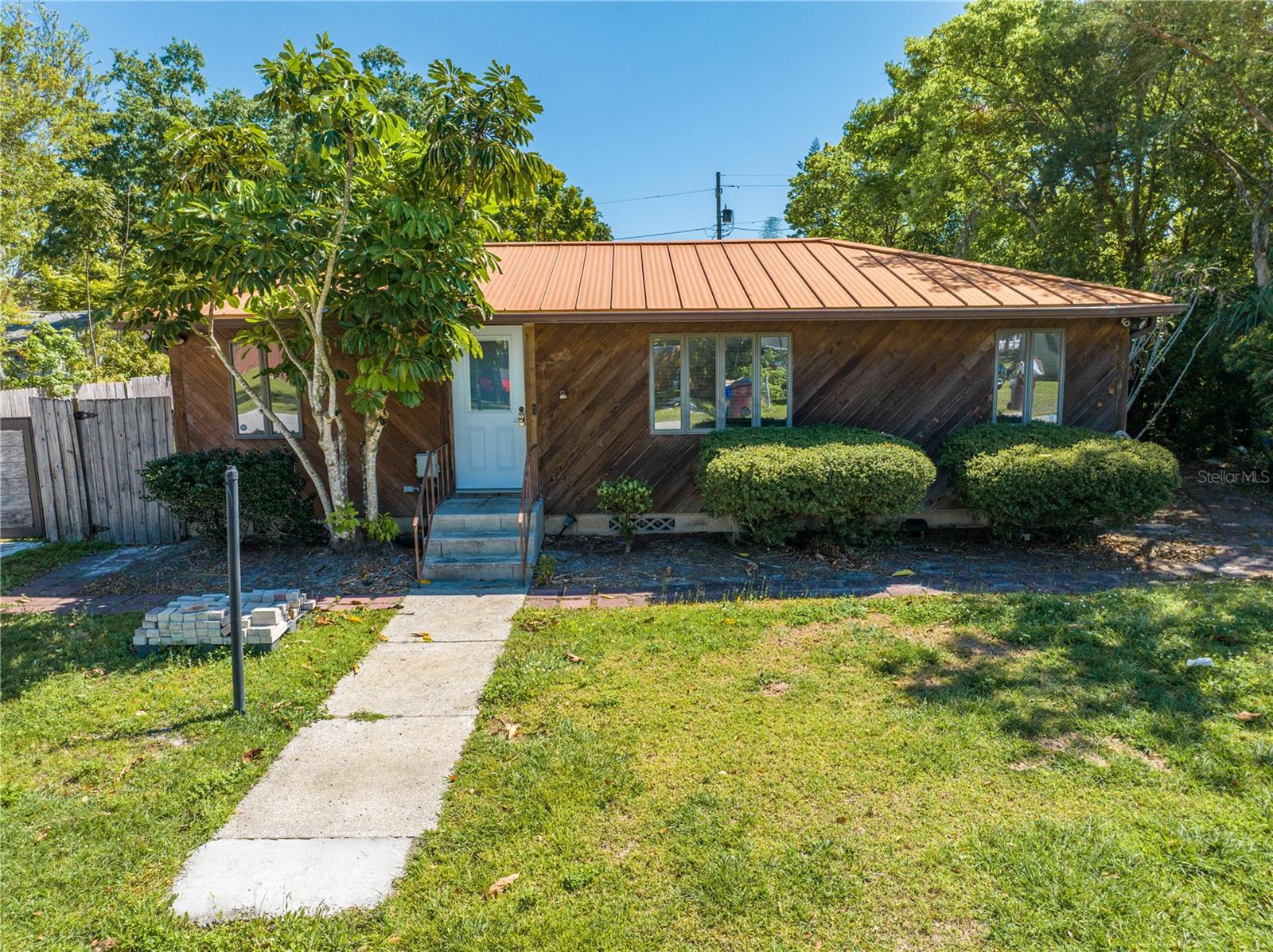 Image 8 of 99 For 815 Kentucky Avenue