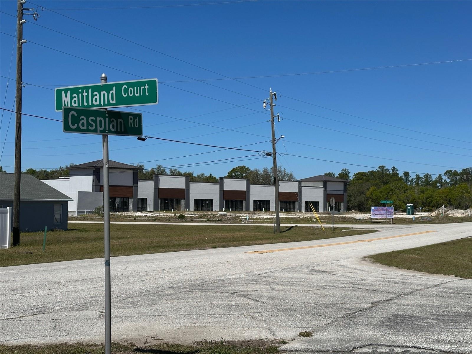 Image 3 of 6 For 419 Maitland Court