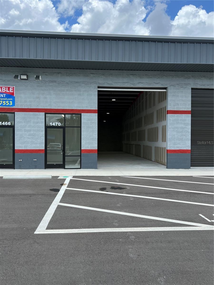 Image 2 of 11 For 1450 Hamlin Avenue