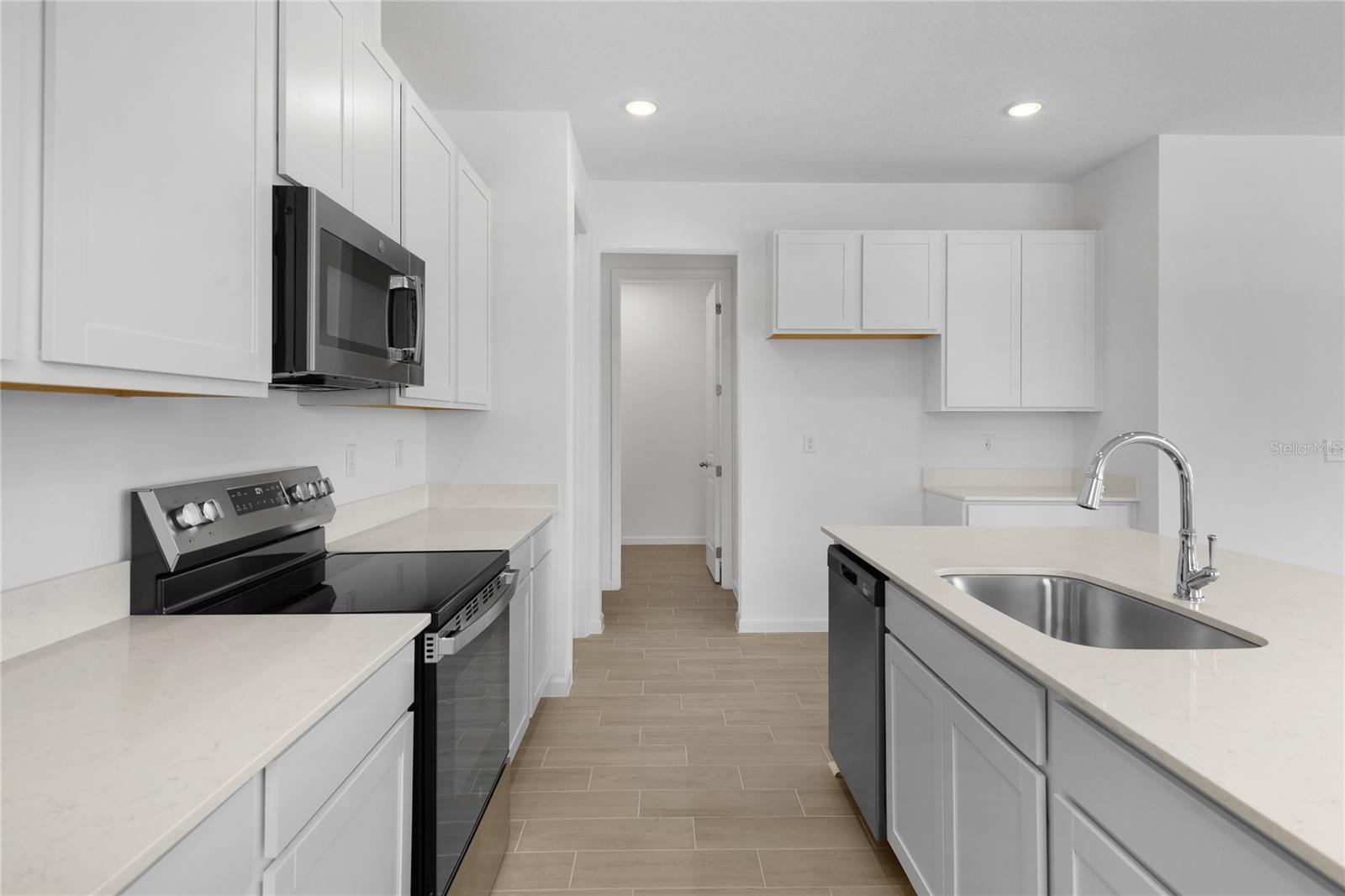Image 5 of 20 For 1138 Olivine Avenue